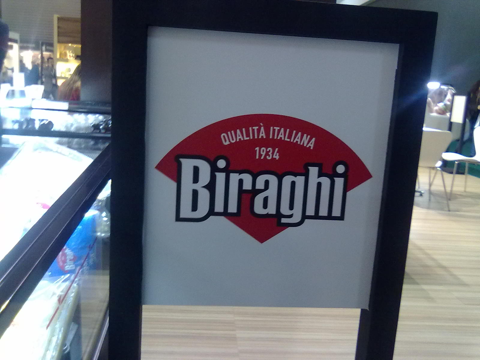 Esta marca tal vez sea maravillosa, pero nunca lo sabré gracias al impresentable comercial que pasó de mí totalmente :-(