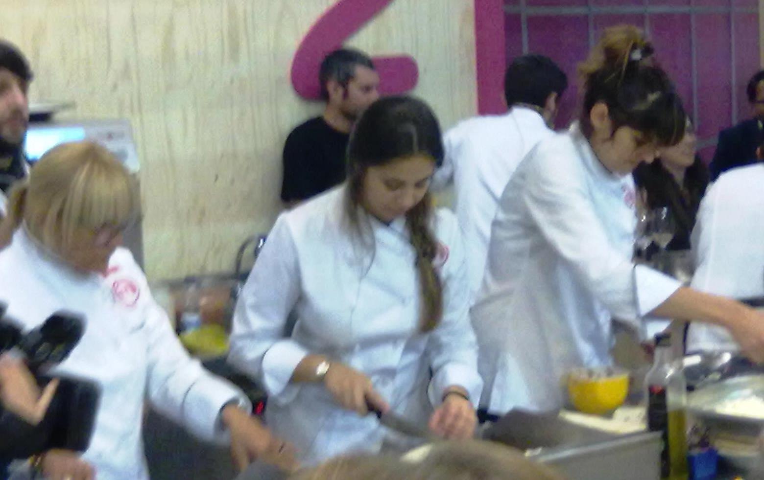 Algunos de los concursantes de la 1ª edición de Masterchef ofrecieron más espectáculo que comida, pero en fin ;-P