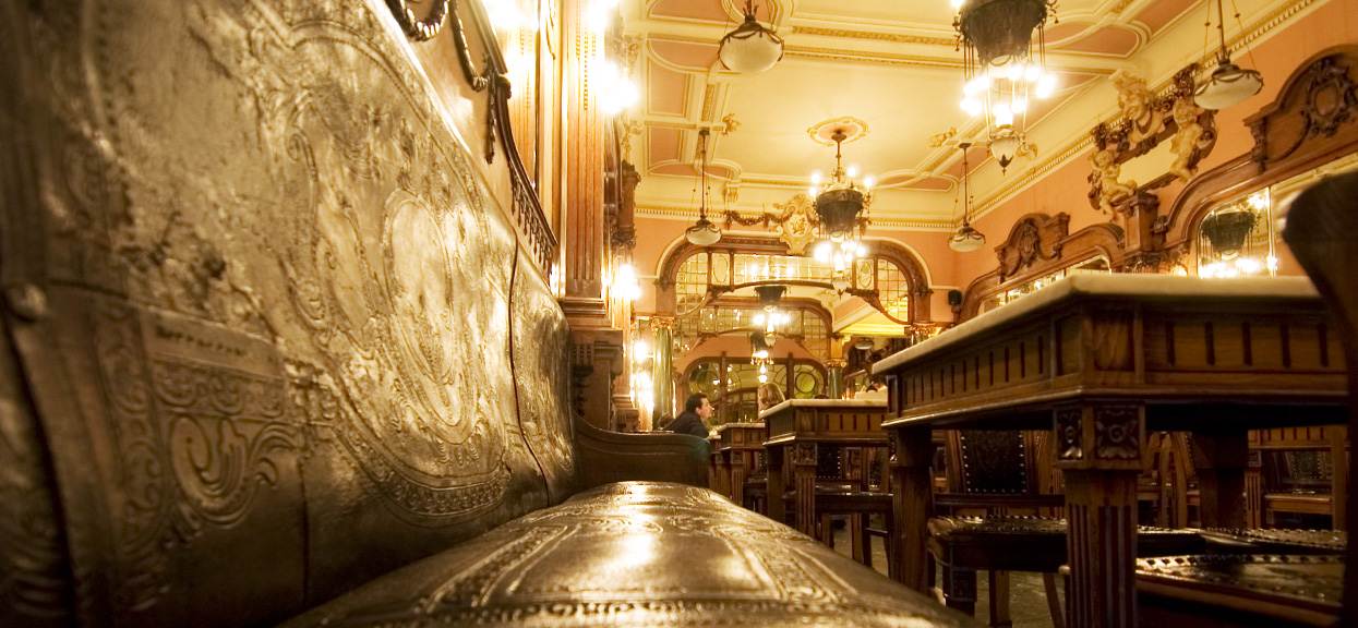 Muebles Cafe Majestic