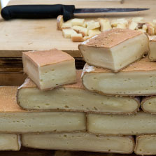 Queso St James Farm Holker