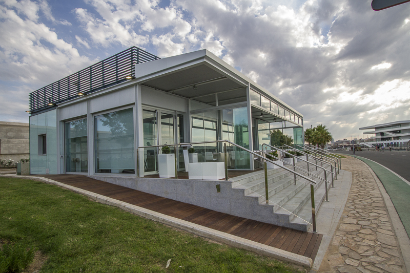 Exterior de Vinícolas by Raúl Aleixandre