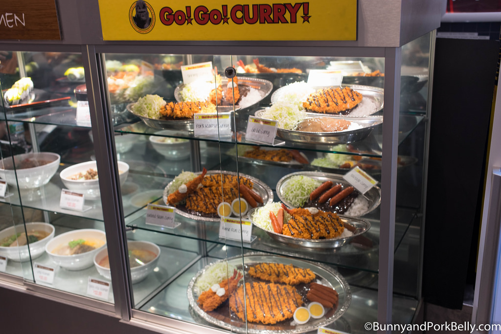 Mostrador con réplicas de comida japonesa