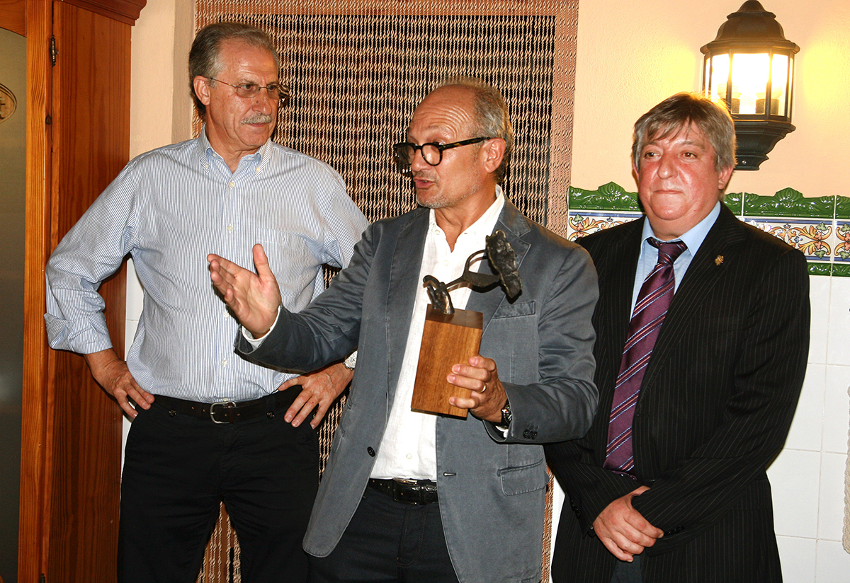 Premios ASVASU 2014, Julián Lopez, Chozas Carrascal