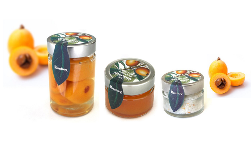 Nísperos, crema y sal marina de Ruchey