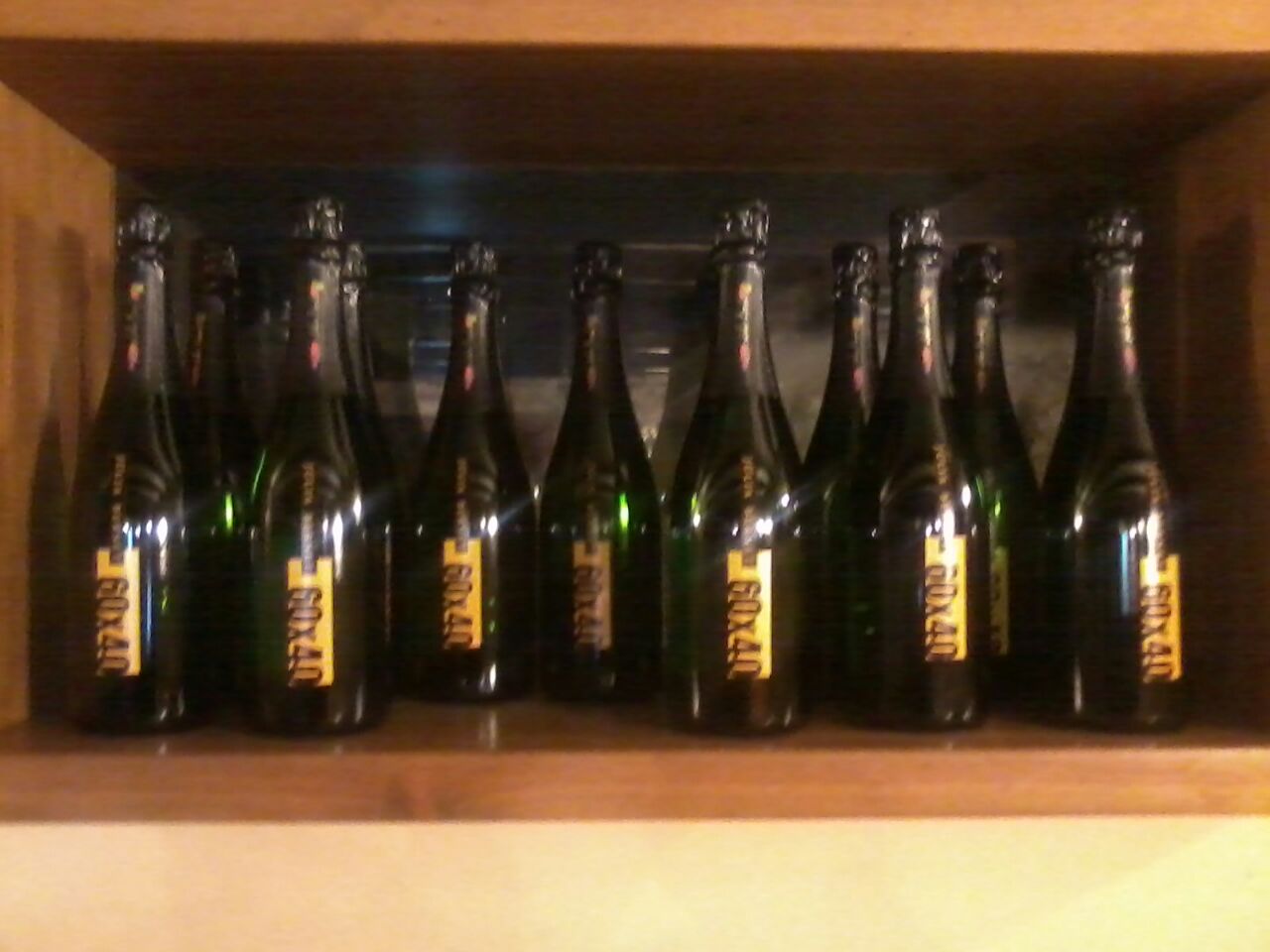 Cava 60x40 Júlia Bernet