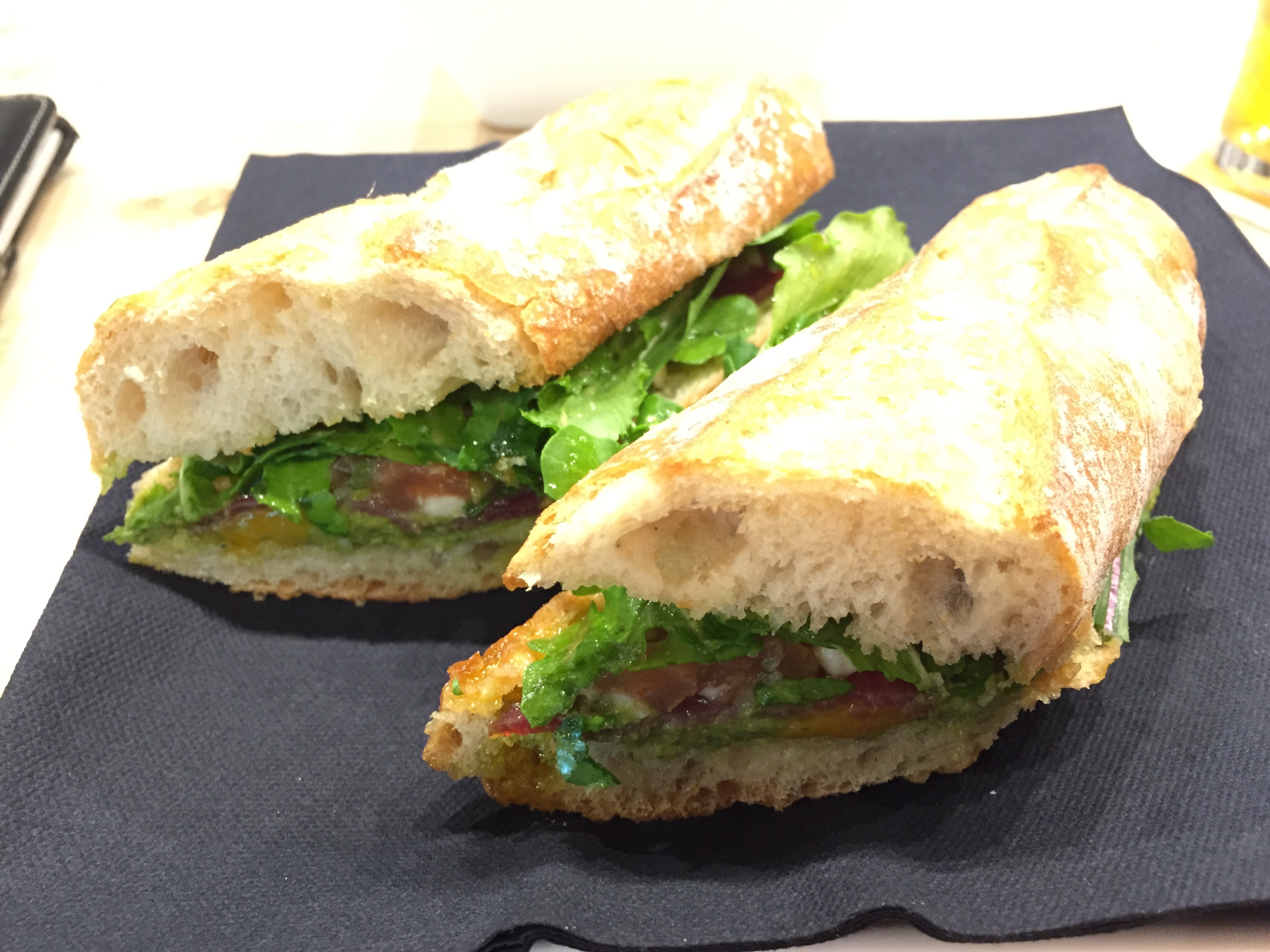 Bocadillo de Atún Ahumado de Begoña Rodrigo