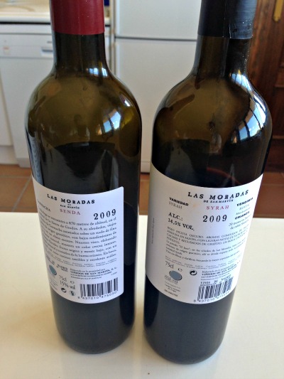 Las Moradas Senda 2009 y Las Moradas Syrah 2009: el más joven y el más nuevo de la bodega. El joven es una auténtica golosina, el más nuevo (no está comercializado todavía) es fruta negra profunda y sutiles cueros...