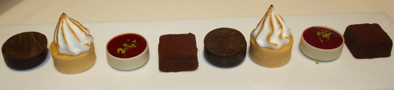 Aurelio-Gómez-Miranda_Osteria_Francescana_Sensazioni_Petit_fours