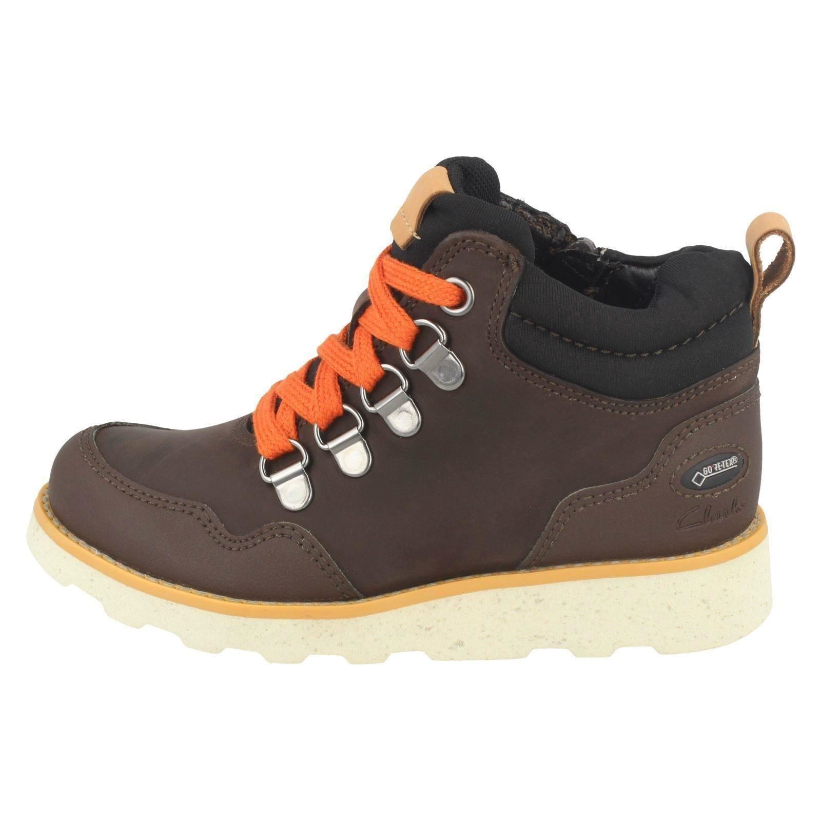 Details about / Boys Clarks Casual Ankle Boots Dexy Hi Gtx
