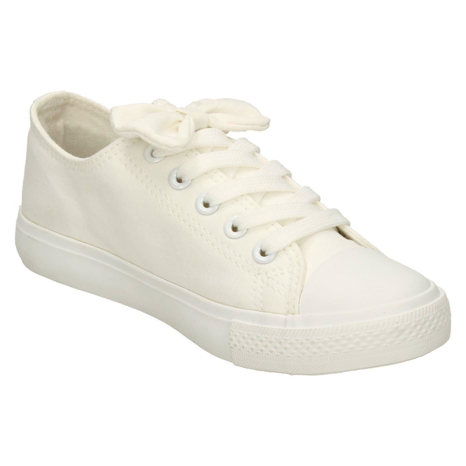 Details about / Girls Spot On Flat Lace Up Pumps