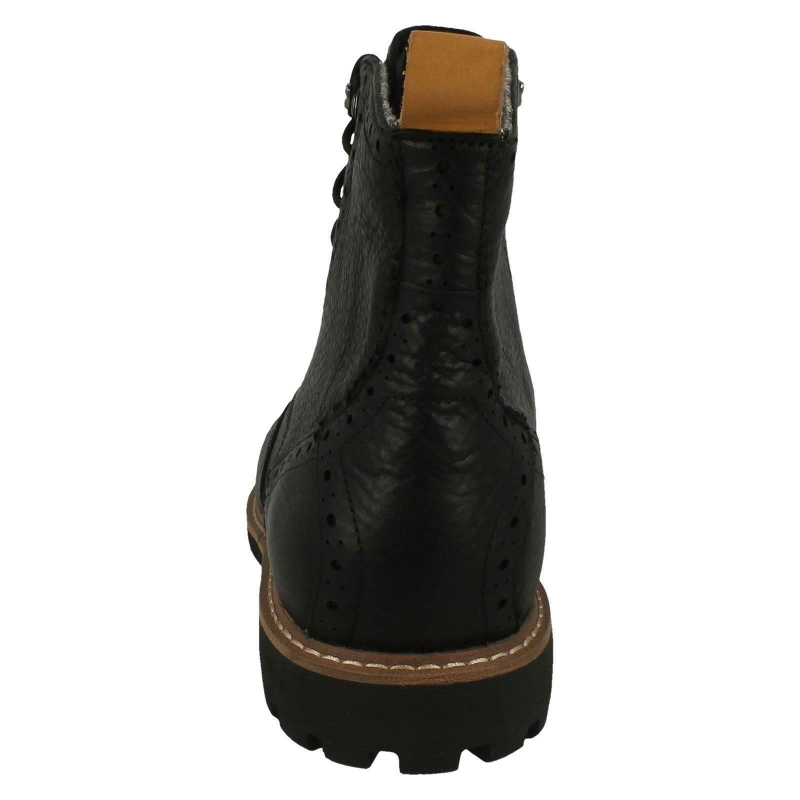 Mens-Clarks Brogue Ankle Boots Batcombe Lord