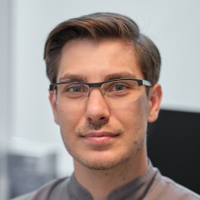 Konrad Wilgosz, chirurg szczękowo-twarzowy Wrocław