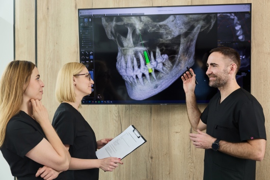 Centrum Estetique - Implantologia, Stomatologia Estetyczna, stomatolog Wrocław, Bielany Wrocławskie-0