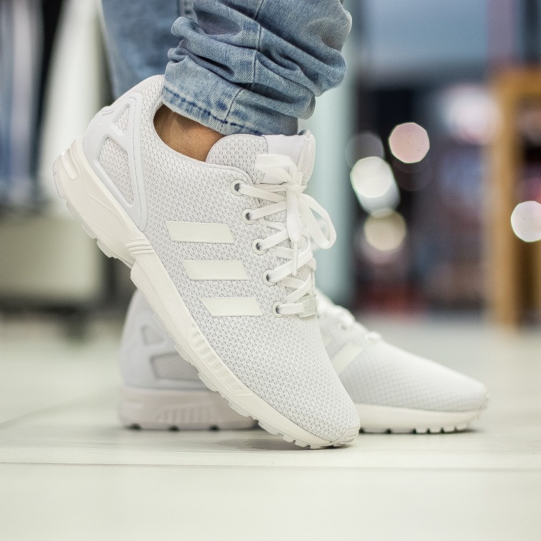 ZX Flux Junior All White S81421 - INSTYLIO - ponad 7500