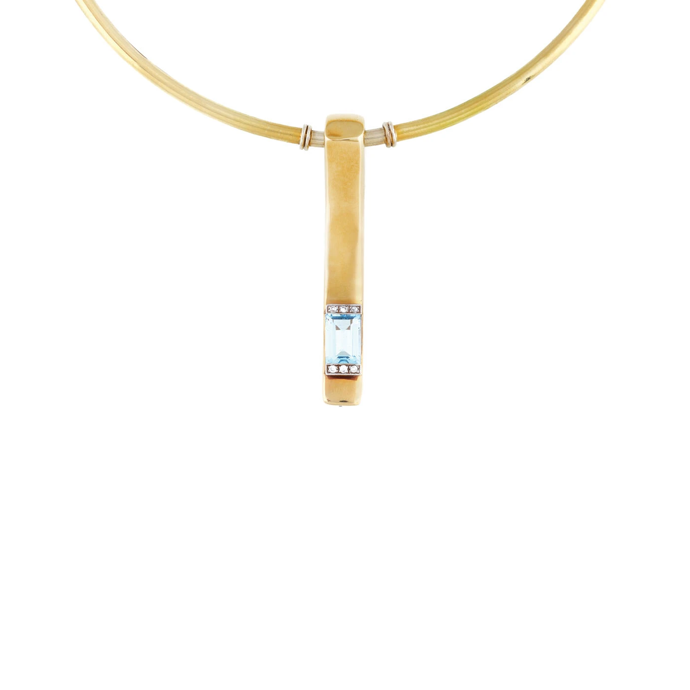 Colier cu pandantiv din aur, decorat cu topaz și pietre ornamentale
