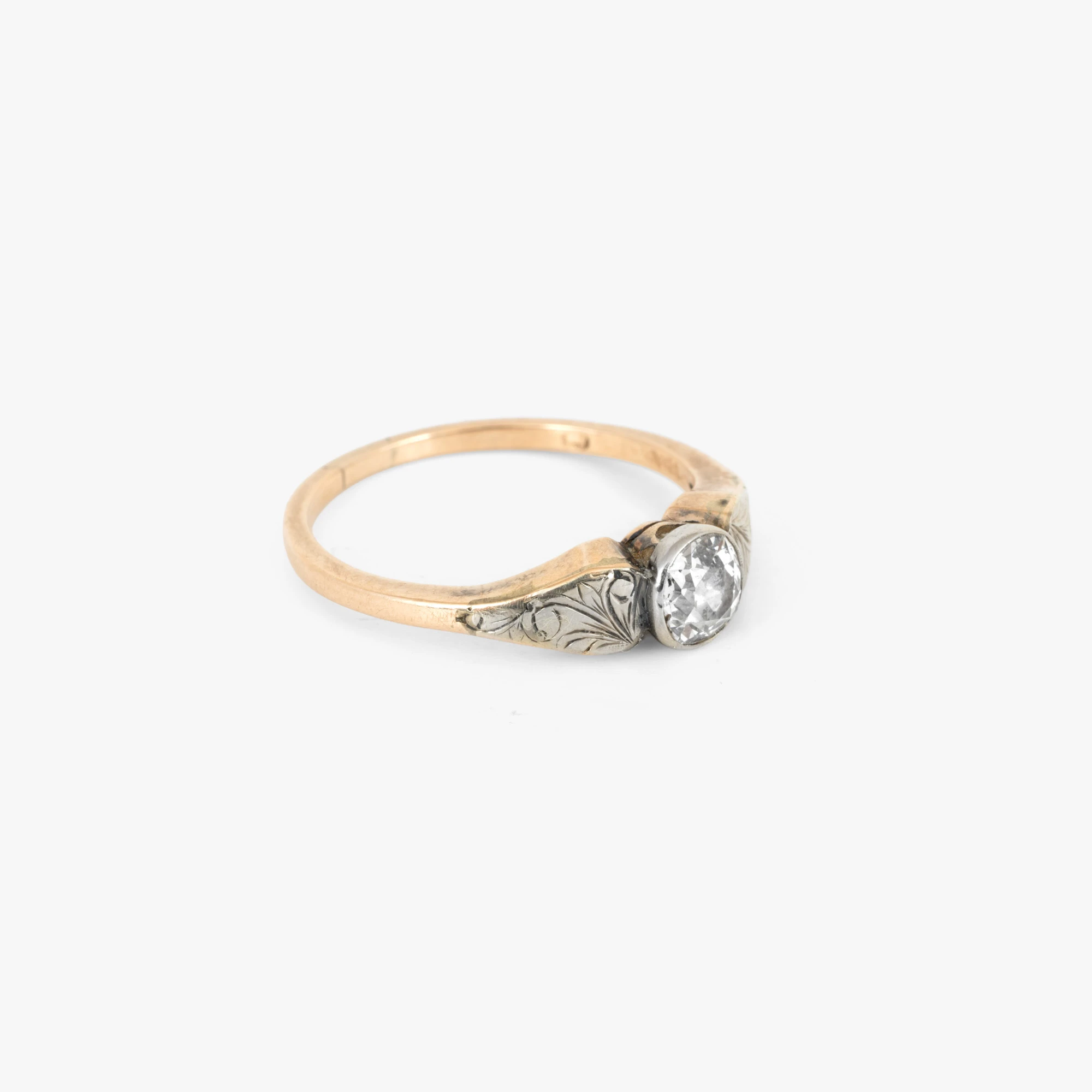 Inel din aur, decorat cu un diamant solitaire, cca. 1930