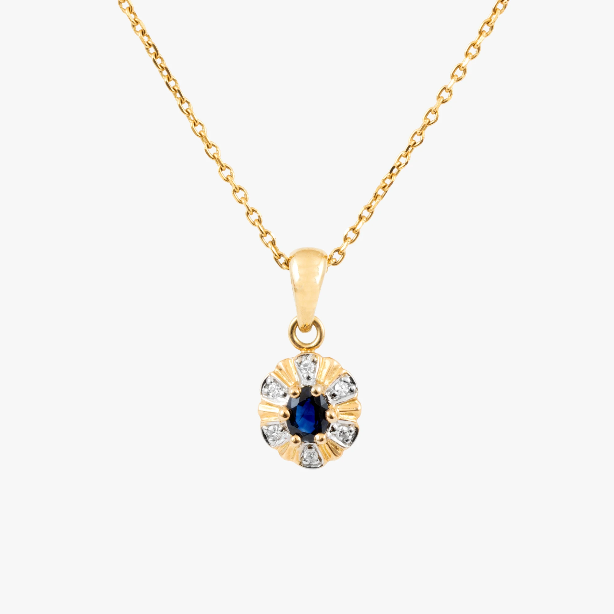 Gold chain with pendant decorated with sapphire and diamonds