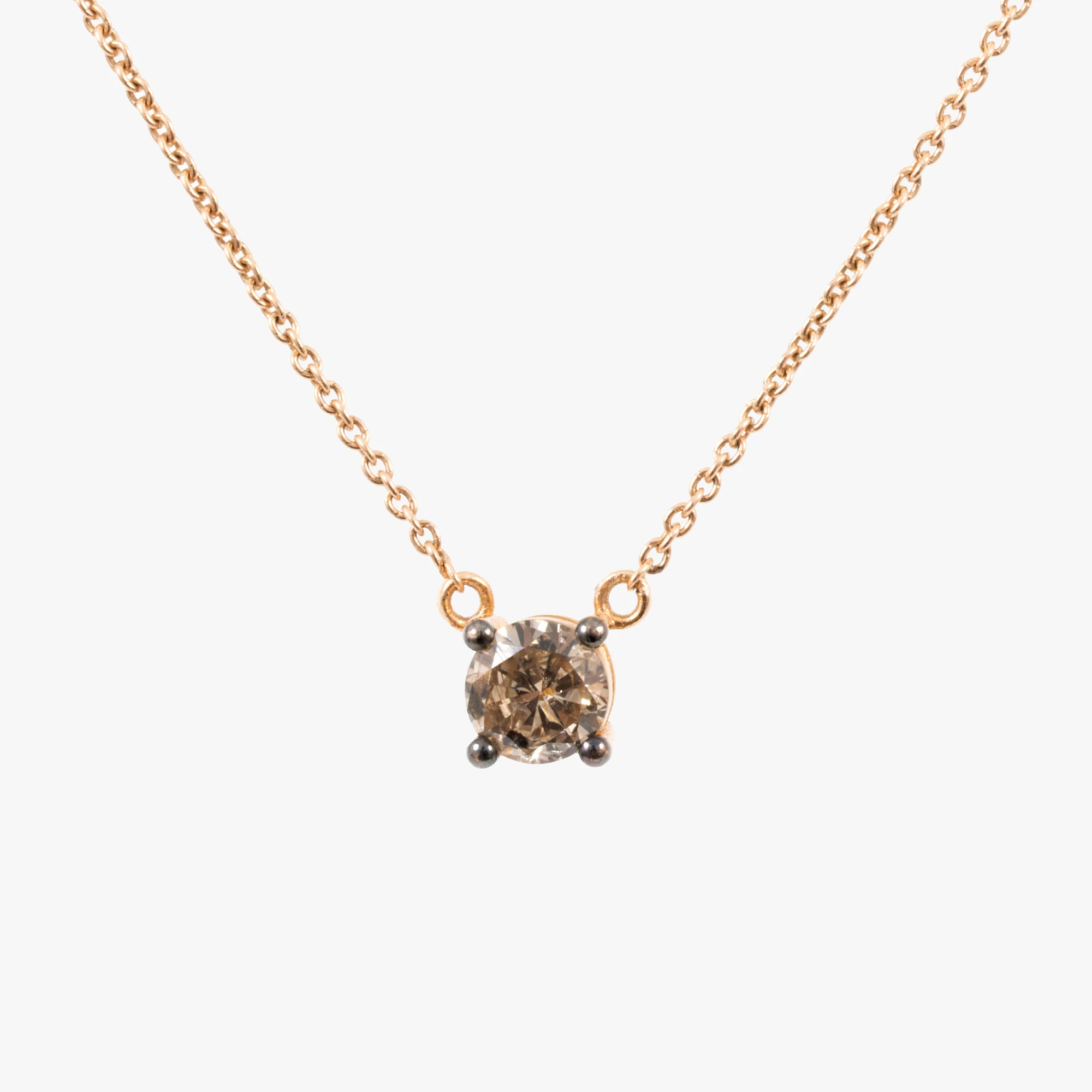 Pink gold necklace decorated with fancy brown diamond