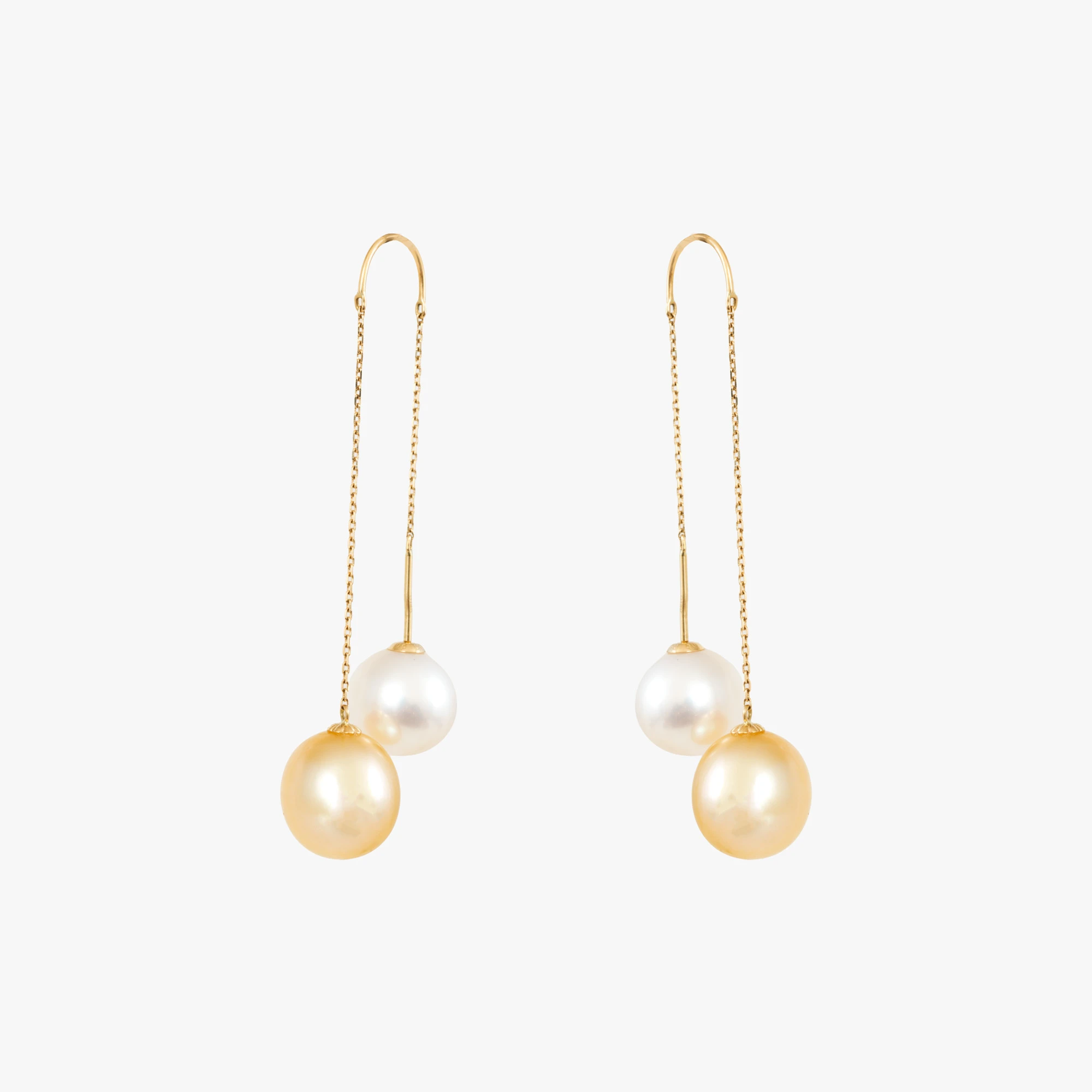 Pair of gold earrings decorated with pearls