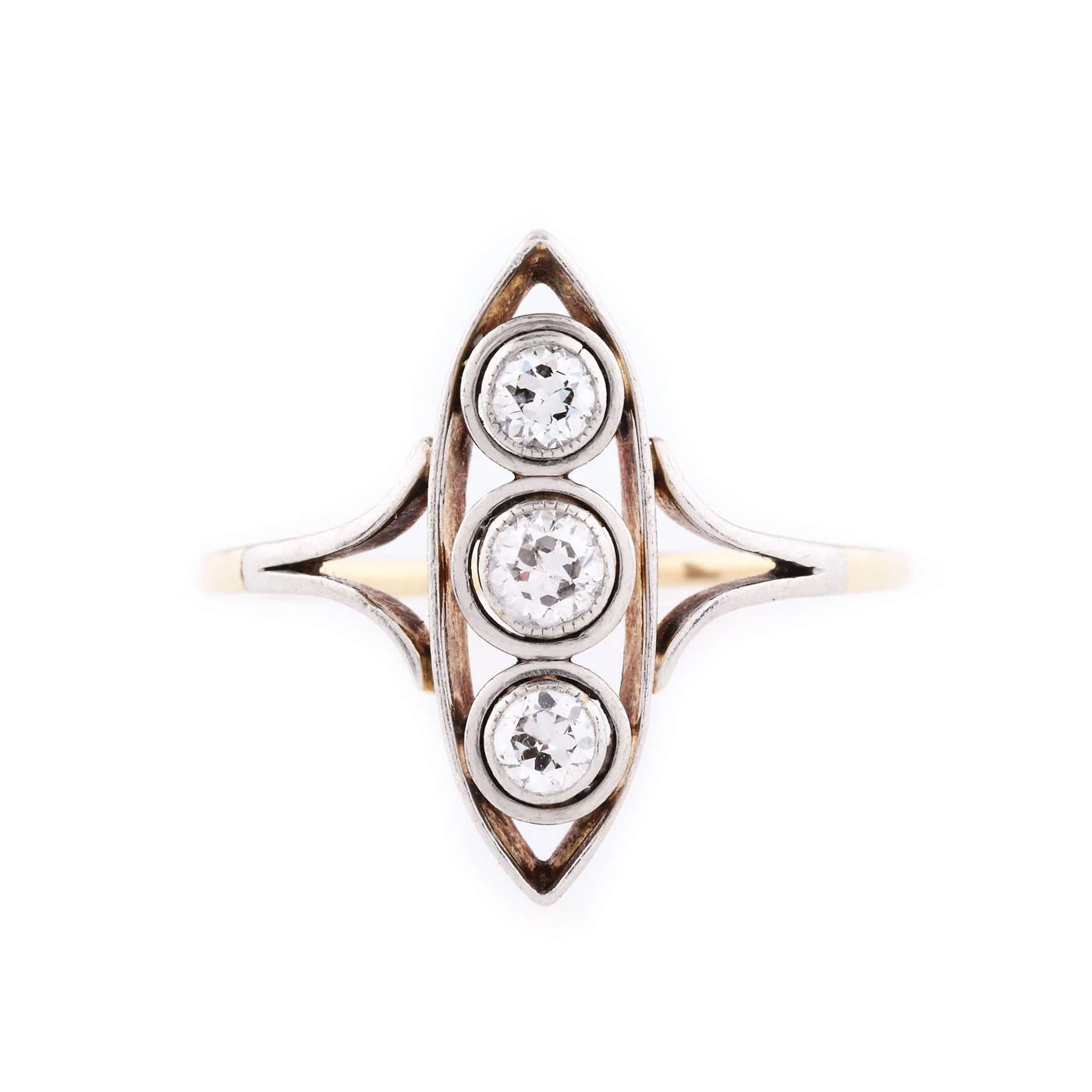 Inel Art Deco din aur și platină, decorat cu triadă de diamante, cca. 1930