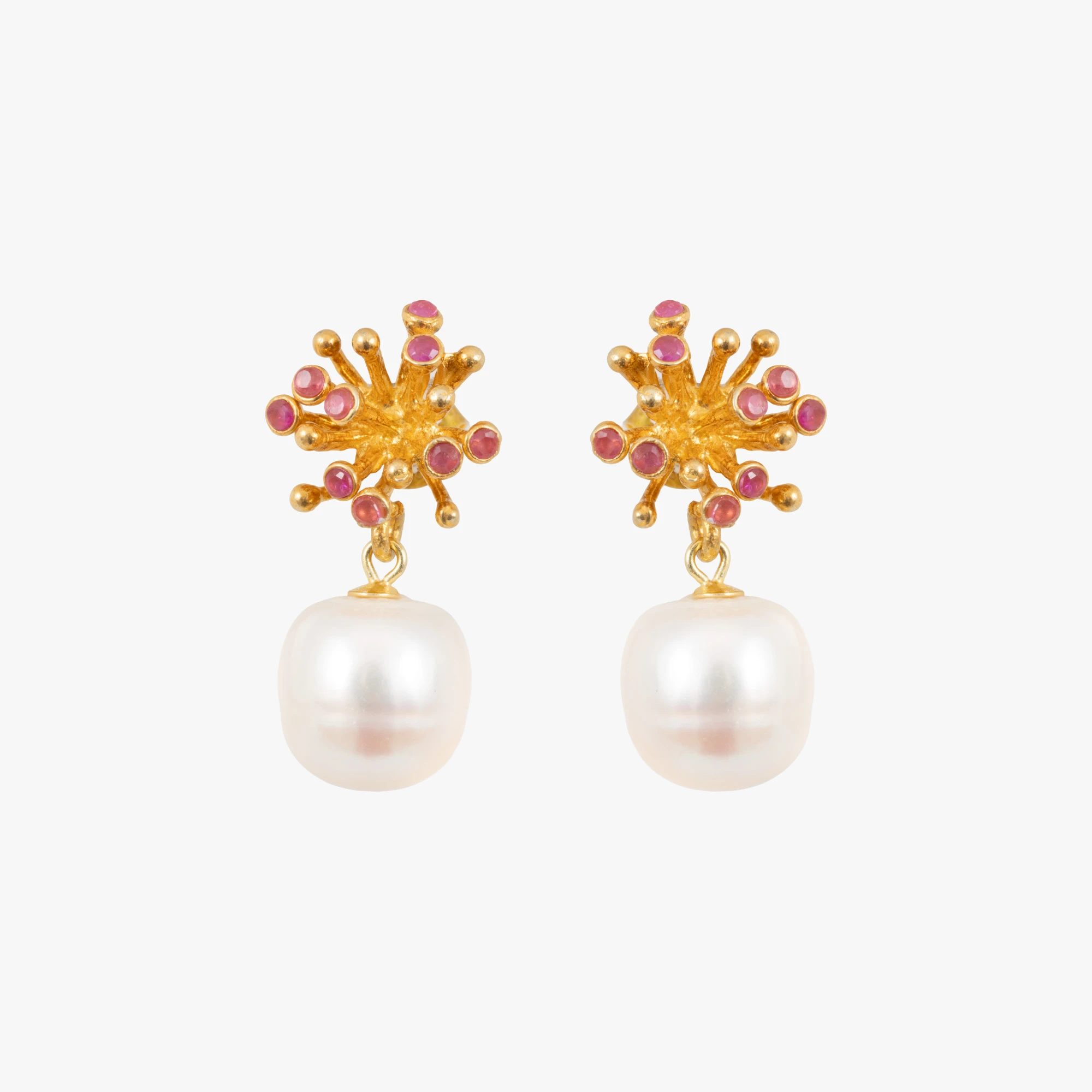 Pair of gold-plated silver earrings decorated with rubies and pearls
