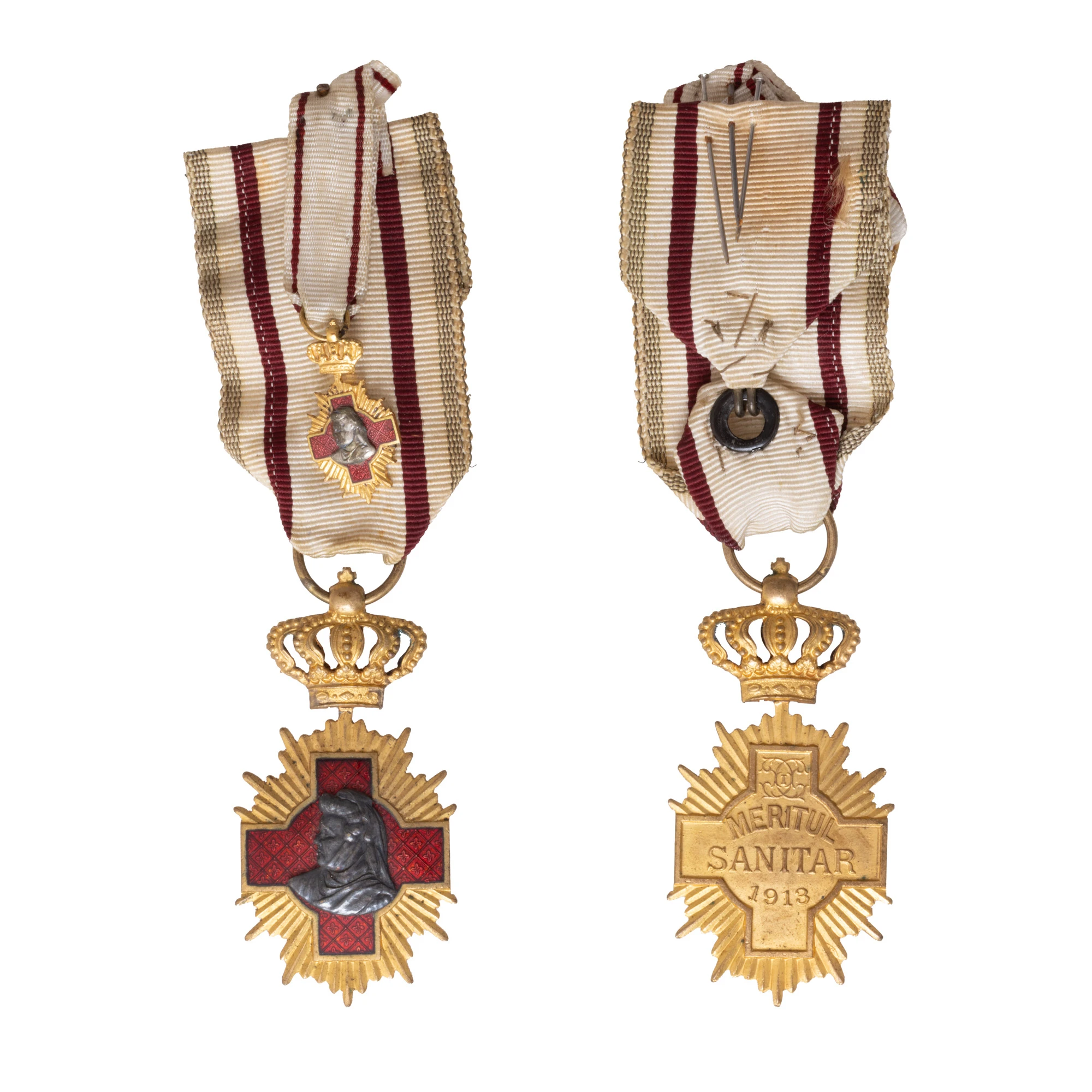 Lot format din Medalia ”Meritul Sanitar”, clasa I, 1938, și miniatura respectivei medalii, 1938