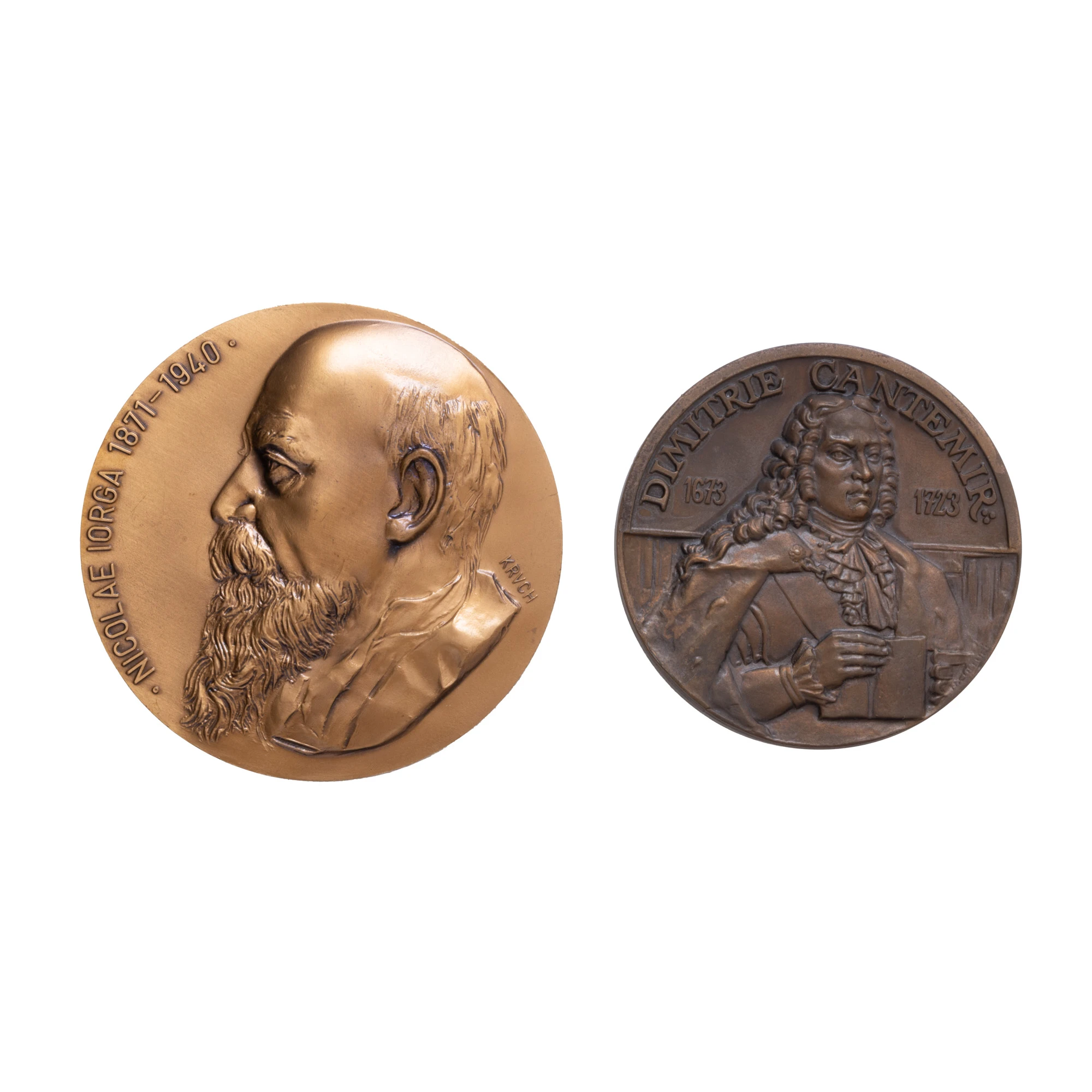Lot format din medalia ”Medalia ”Nicolae Iorga, redeschiderea Institutului Român de cultură și cercetare umanistică de la Veneția”, gravor Kruch, 1992, și medalia ”300 de ani de la nașterea lui Dimitrie Cantemir”, 1973