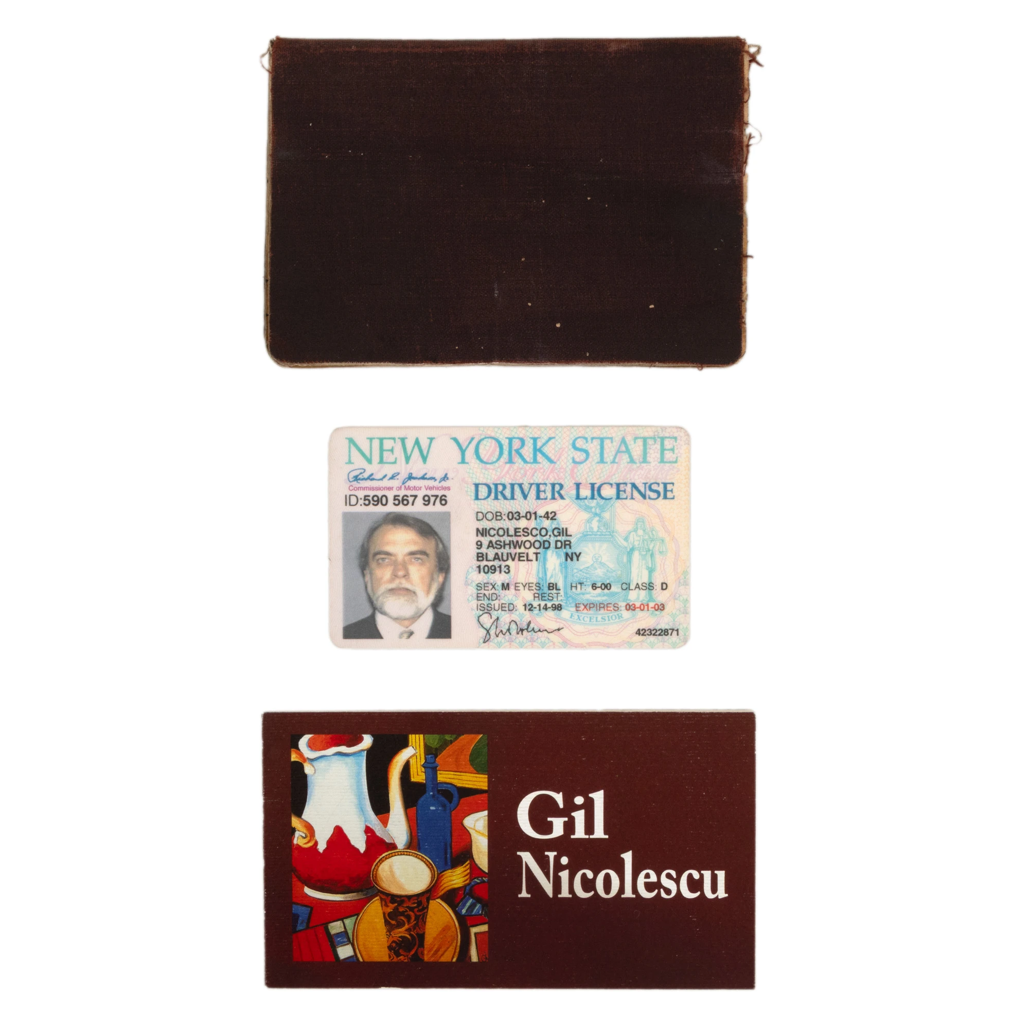 Lot format din permis de conducere, invitație la un vernisaj și un caiet de schițe și însemnări care au aparținut pictorului Gil Nicolescu