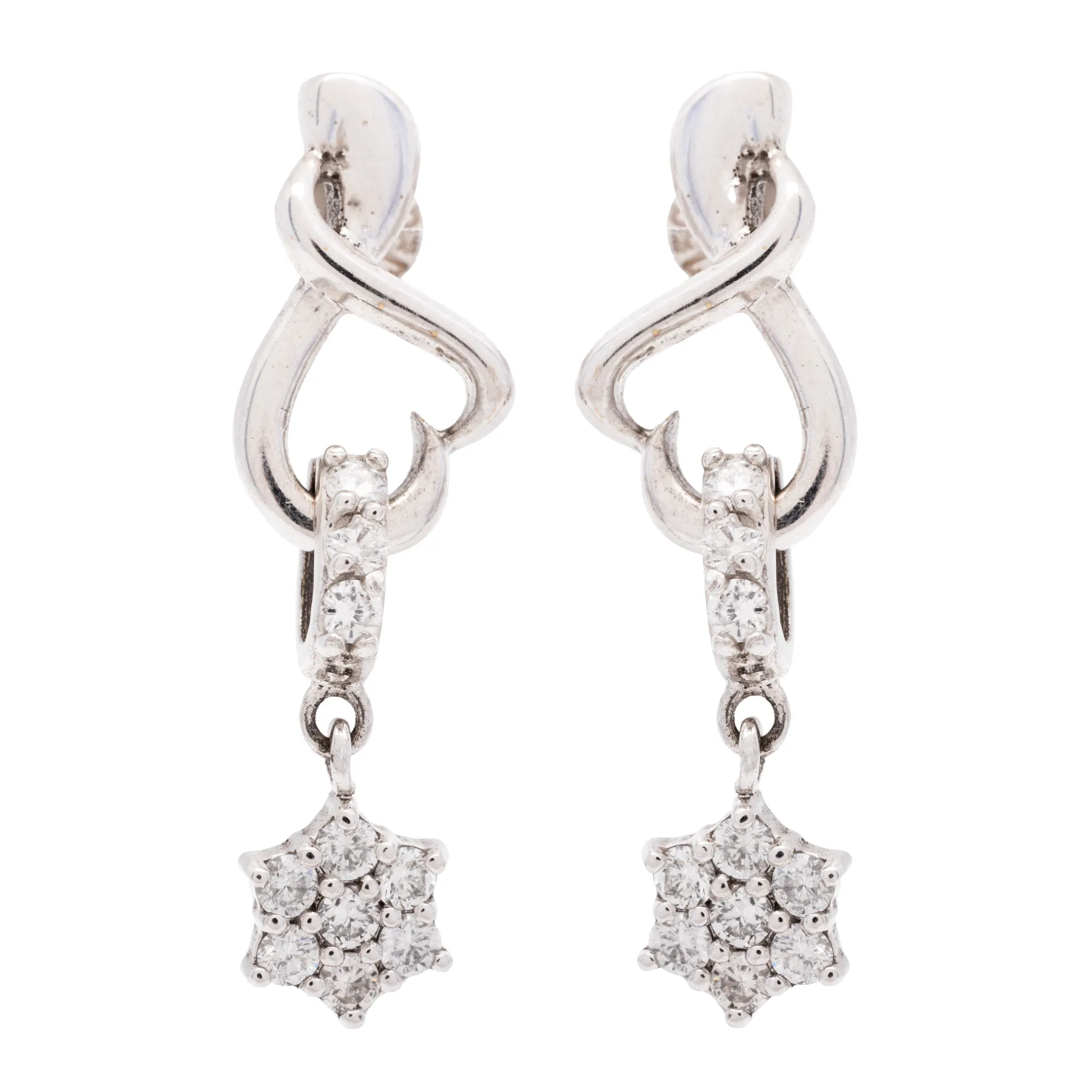 Pair of white gold earrings, decorated with diamonds
