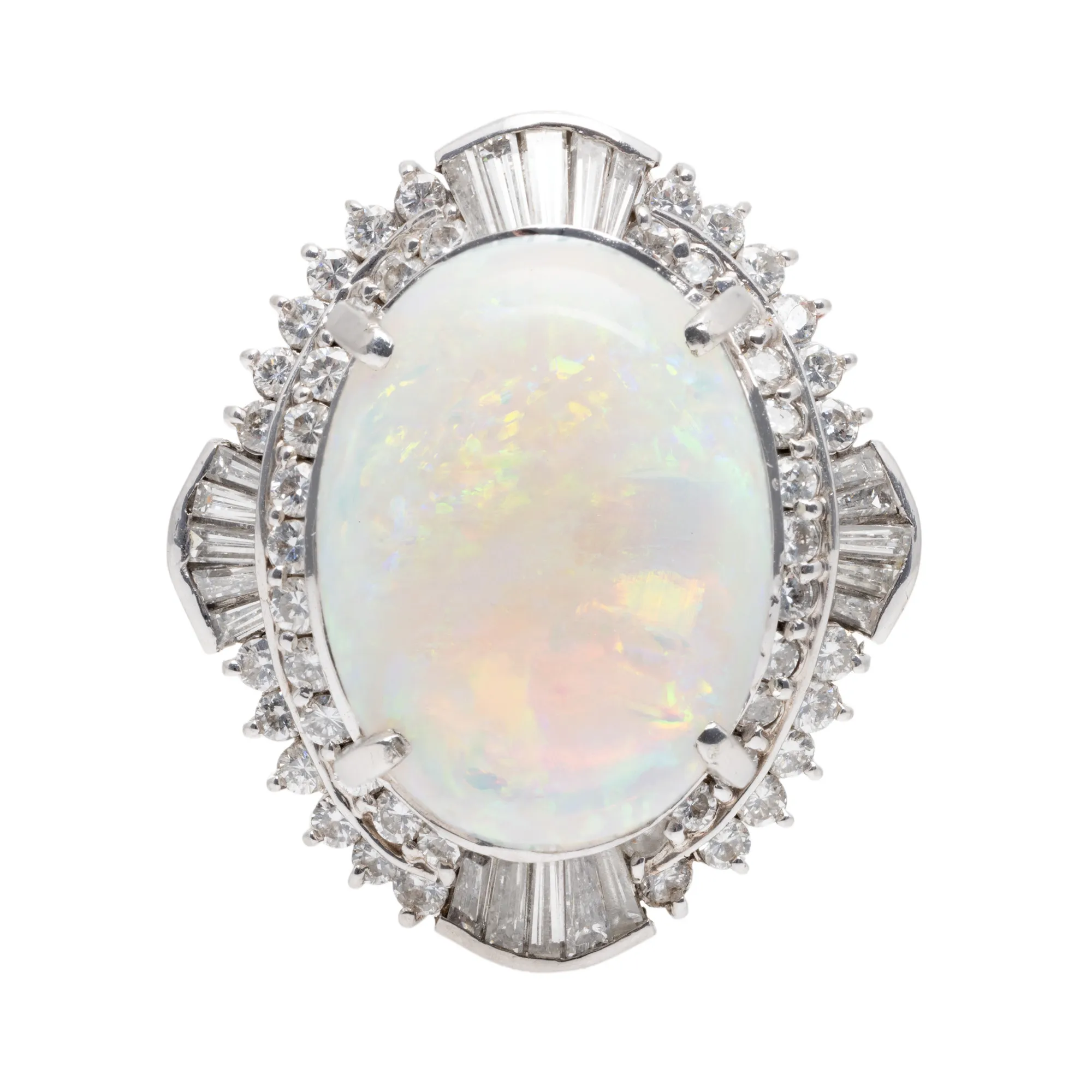 Platinum ring, decorated with opal, surrounded by diamonds, accompanied by IGS gemological certificate