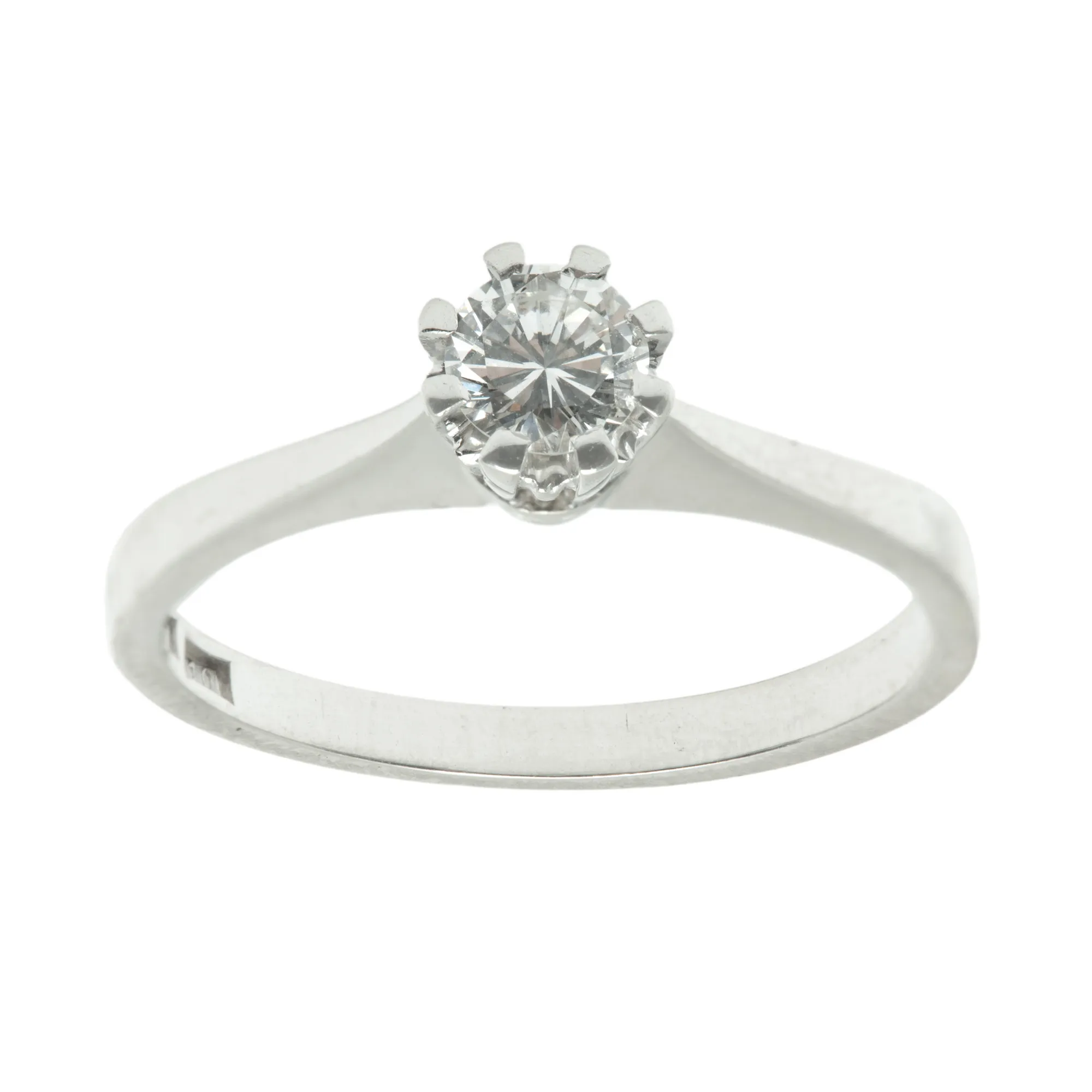 Inel din aur alb, decorat cu diamant solitaire