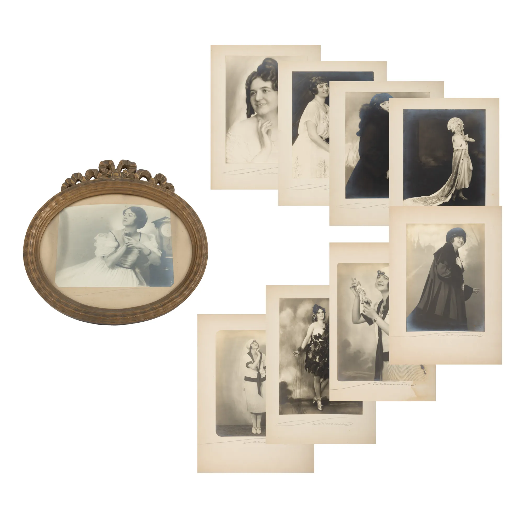 Lot format din nouă fotografii ilustrându-o pe primadona Duci Kabdebó, atelier fotografic Sphynx, Cluj, 1921-1922, pe verso cu însemnări olografe, provin din colecția familiei fostului Prim-ministru al României, Petru Groza