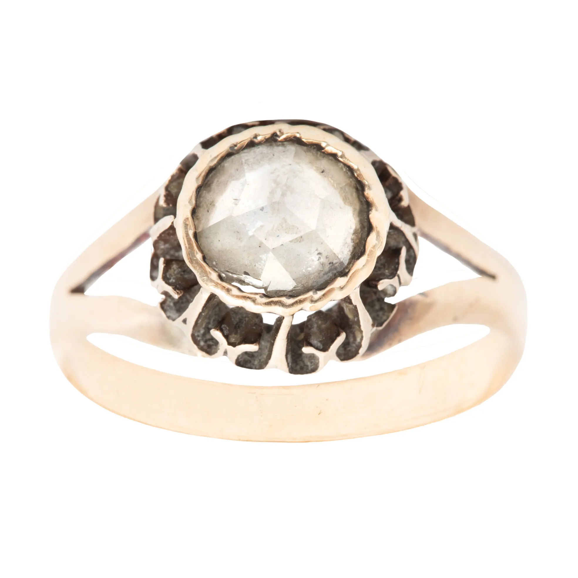 Inel din aur roz, decorat cu diamant solitaire