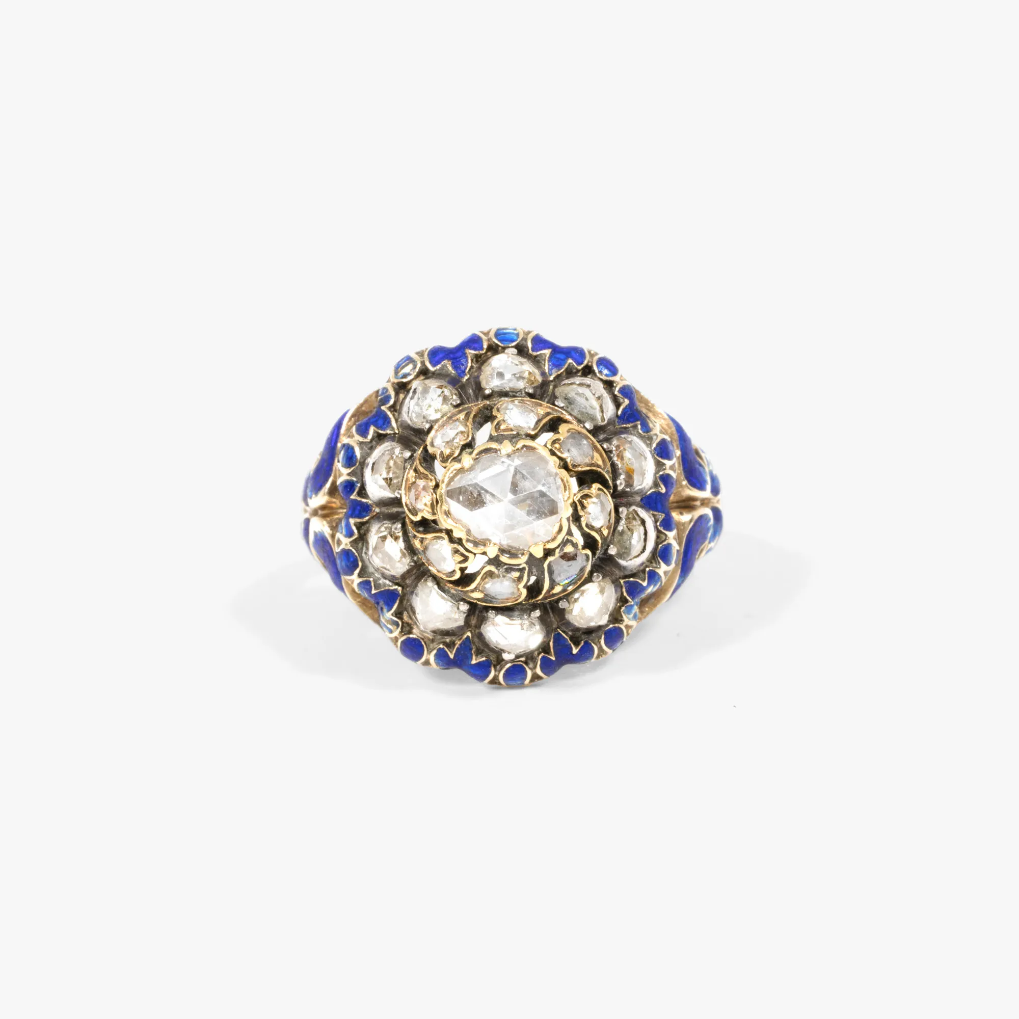 Gold ring, decorated with enamel and diamonds