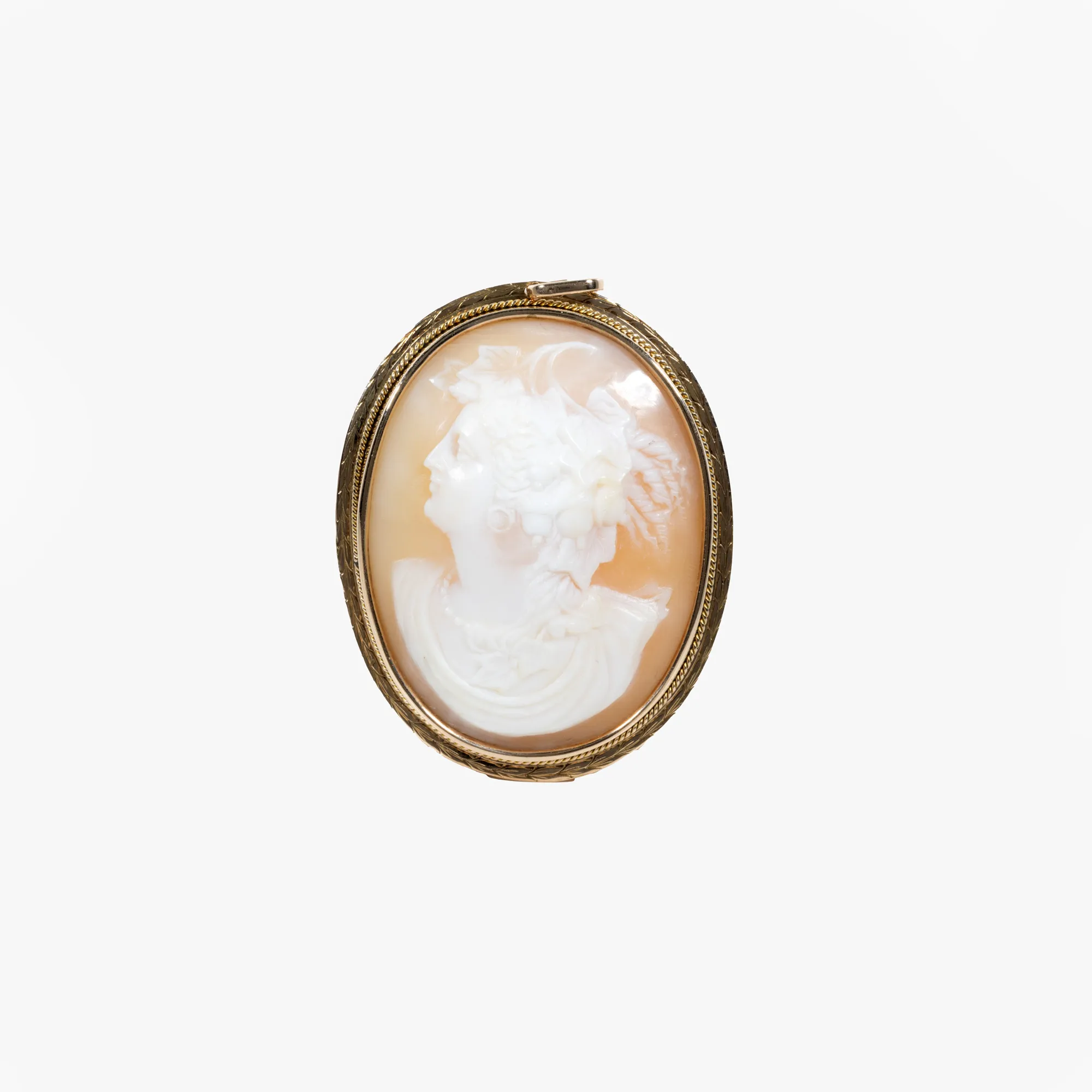 "Bacchante" - Victorian style red gold pendant, adorned with a cameo, circa 1900