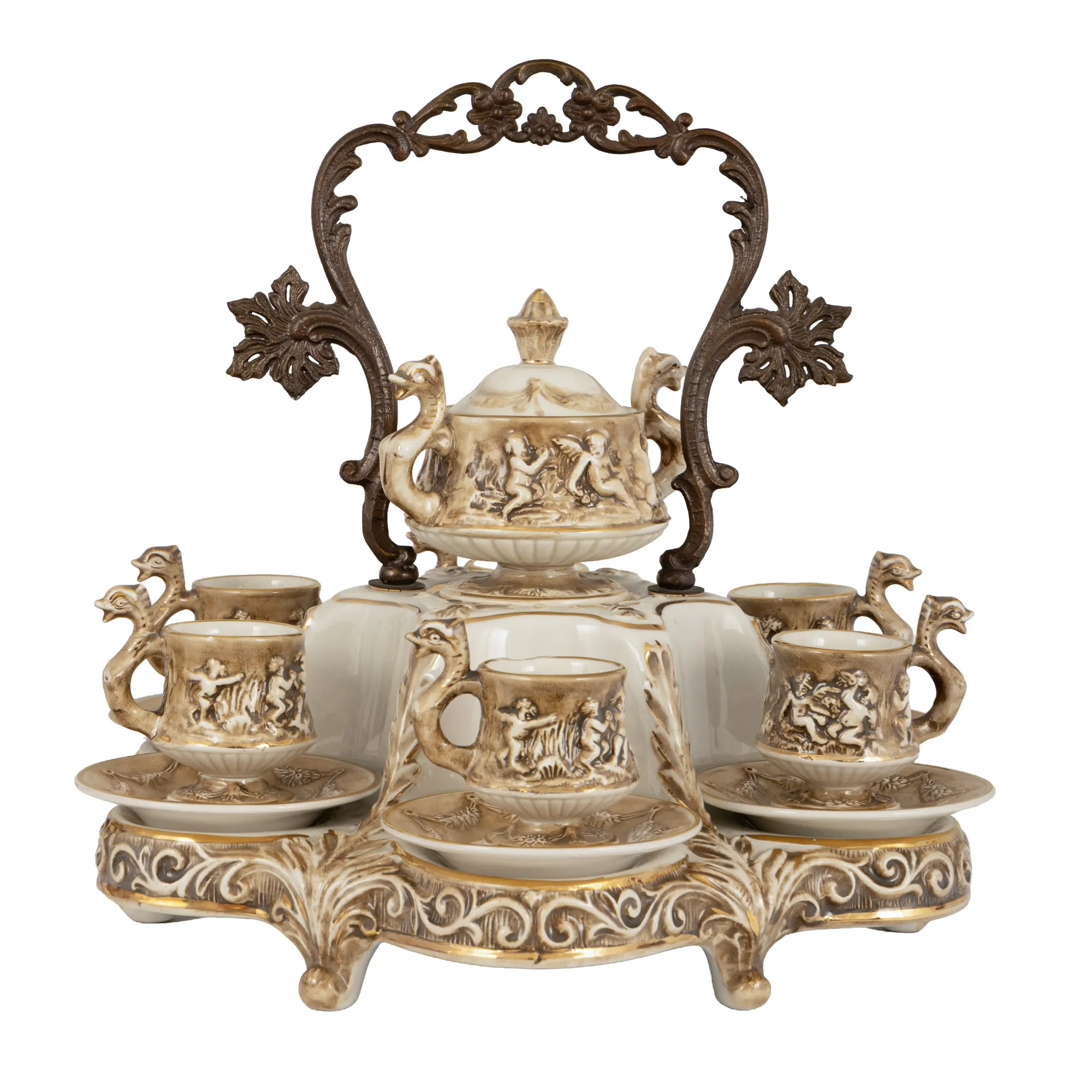 Serviciu din porțelan Capodimonte, pentru cafea, decorat cu putti