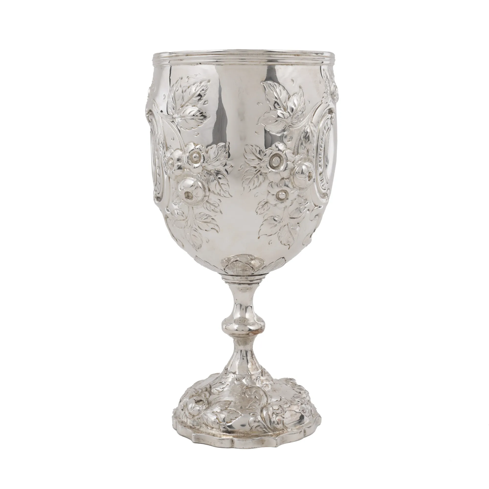 Pocal Victorian din argint, decorat cu flori de măceș, 1866