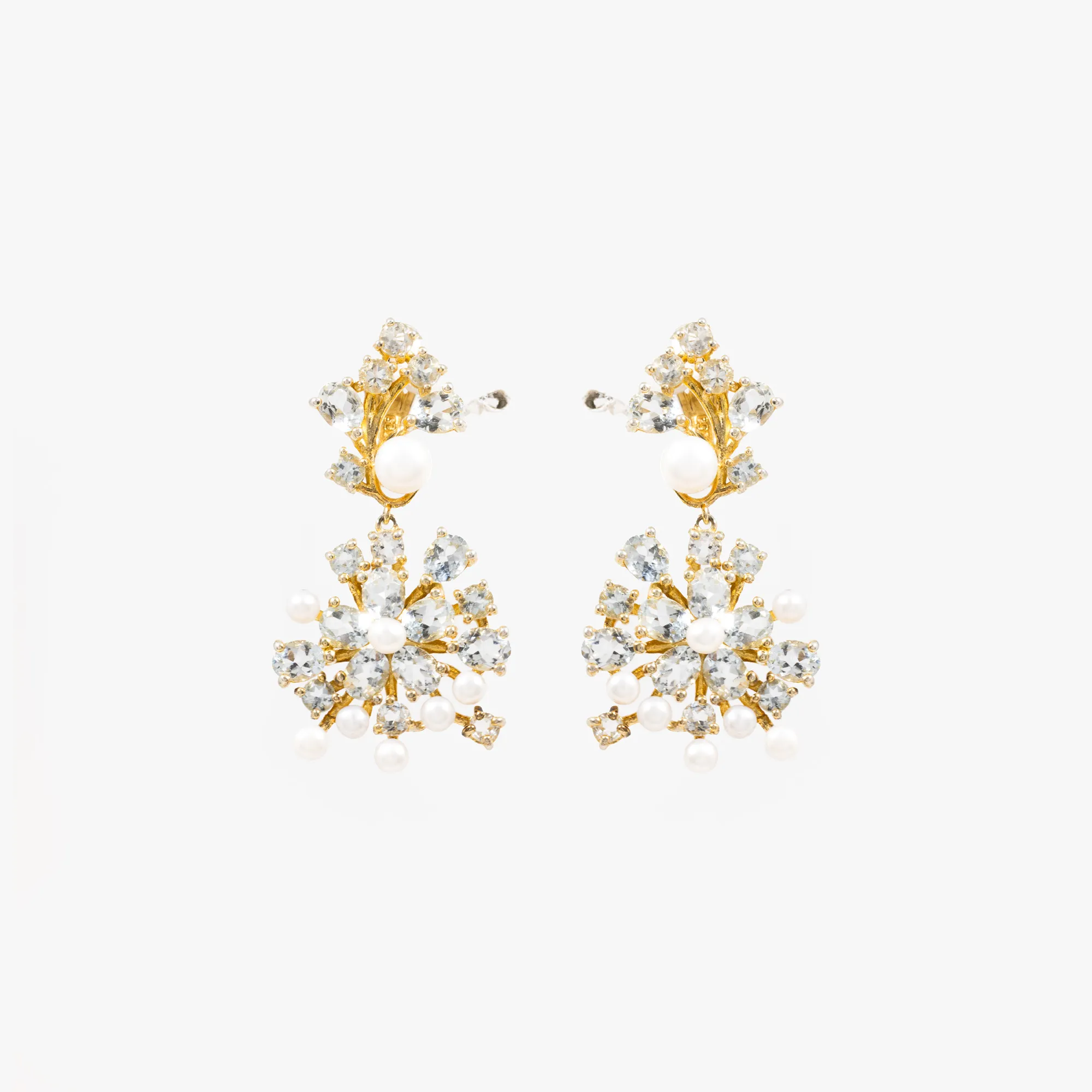 Pair of gilded silver earrings, decorated with pearls and topazes