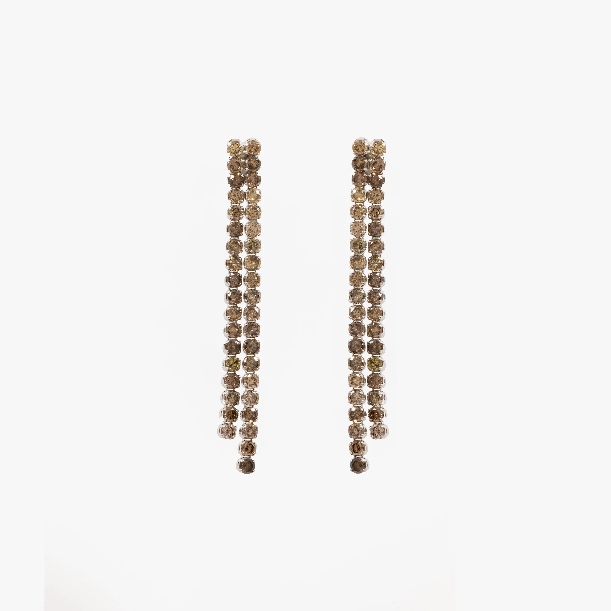 Pair of white gold earrings, adorned with diamonds, accompanied by an IGI gemological certificate