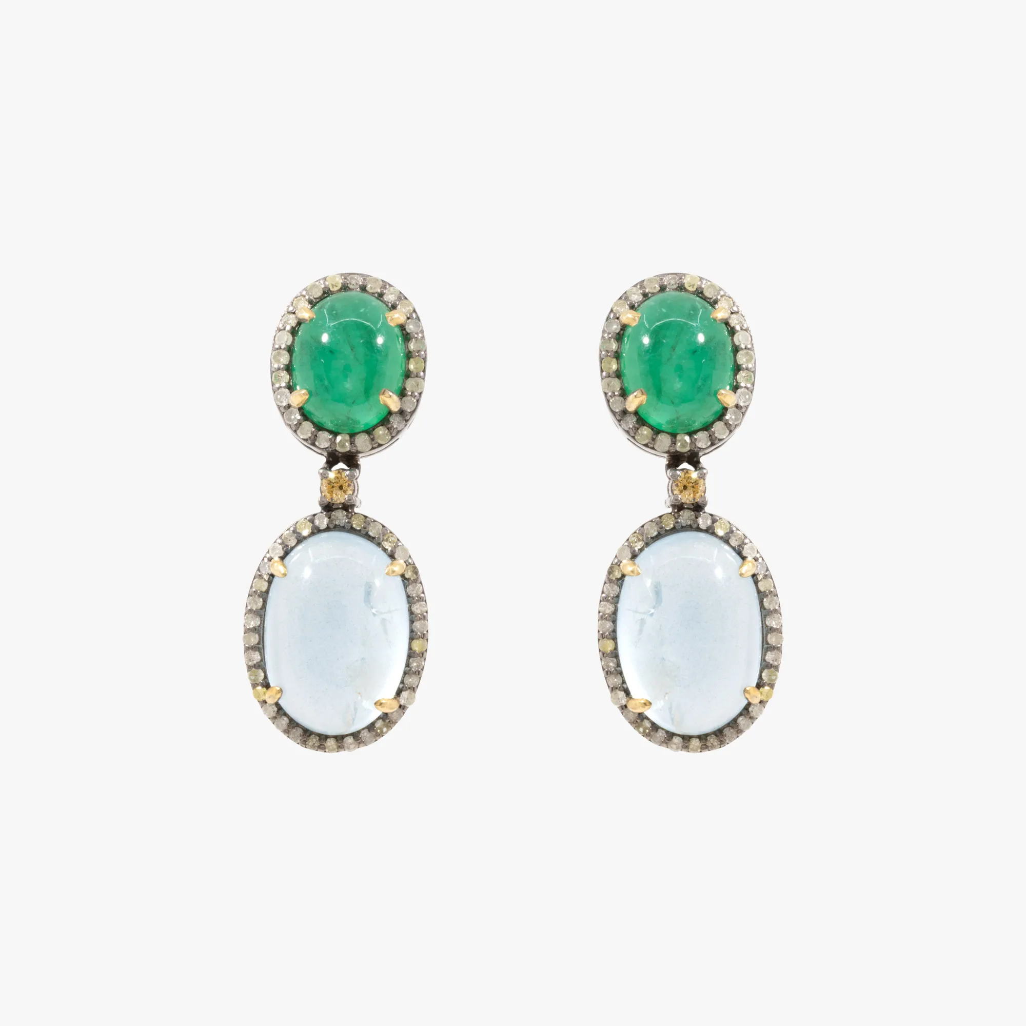 Pair of silver earrings, decorated with emerald, aquamarine, and diamonds