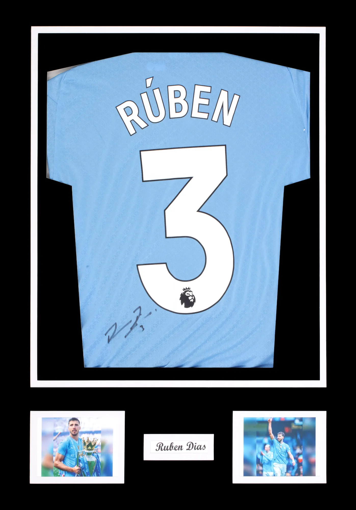 Tricou Manchester City, cu semnătura olografă a lui Ruben Dias, înrămat