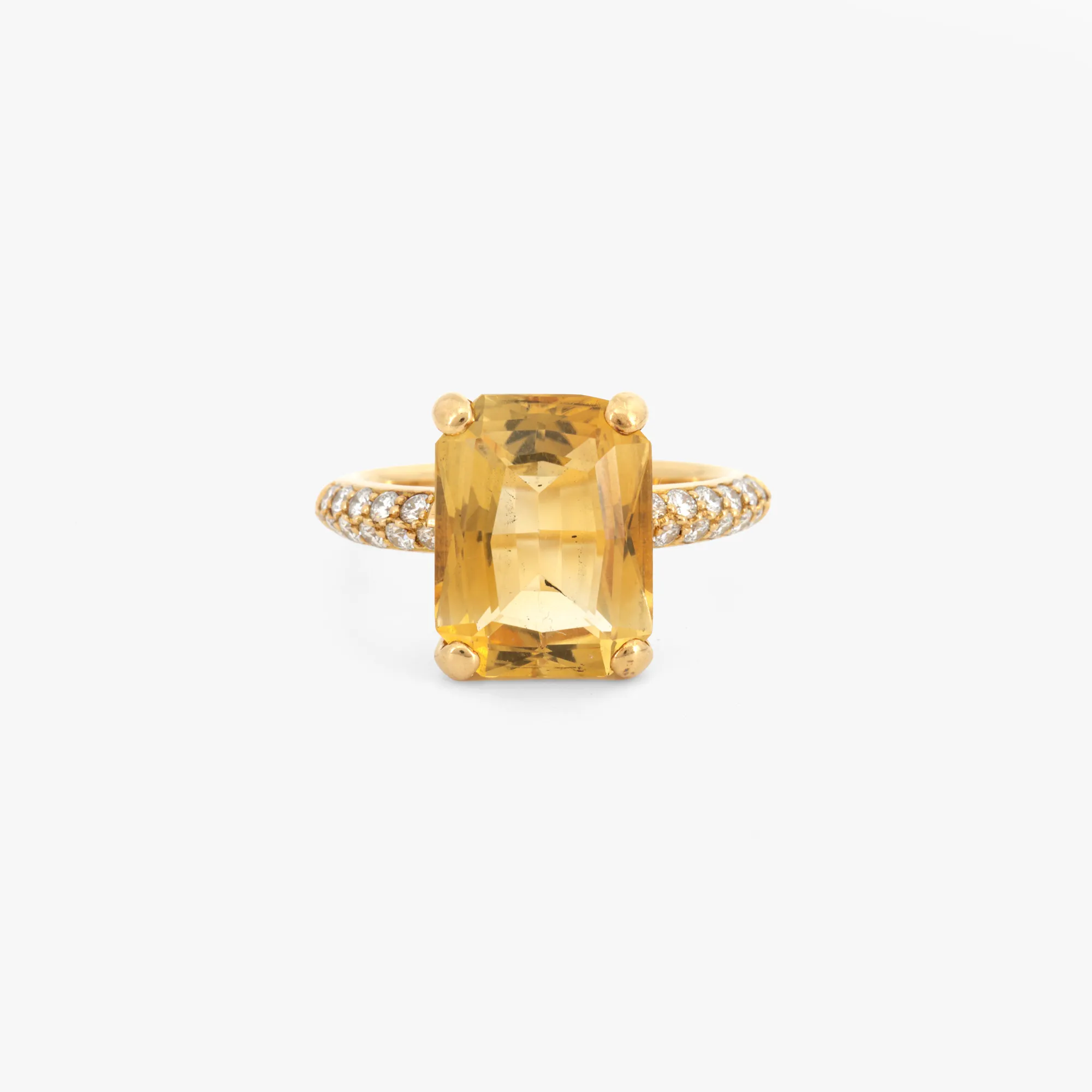 Gold ring, decorated with citrine and diamonds