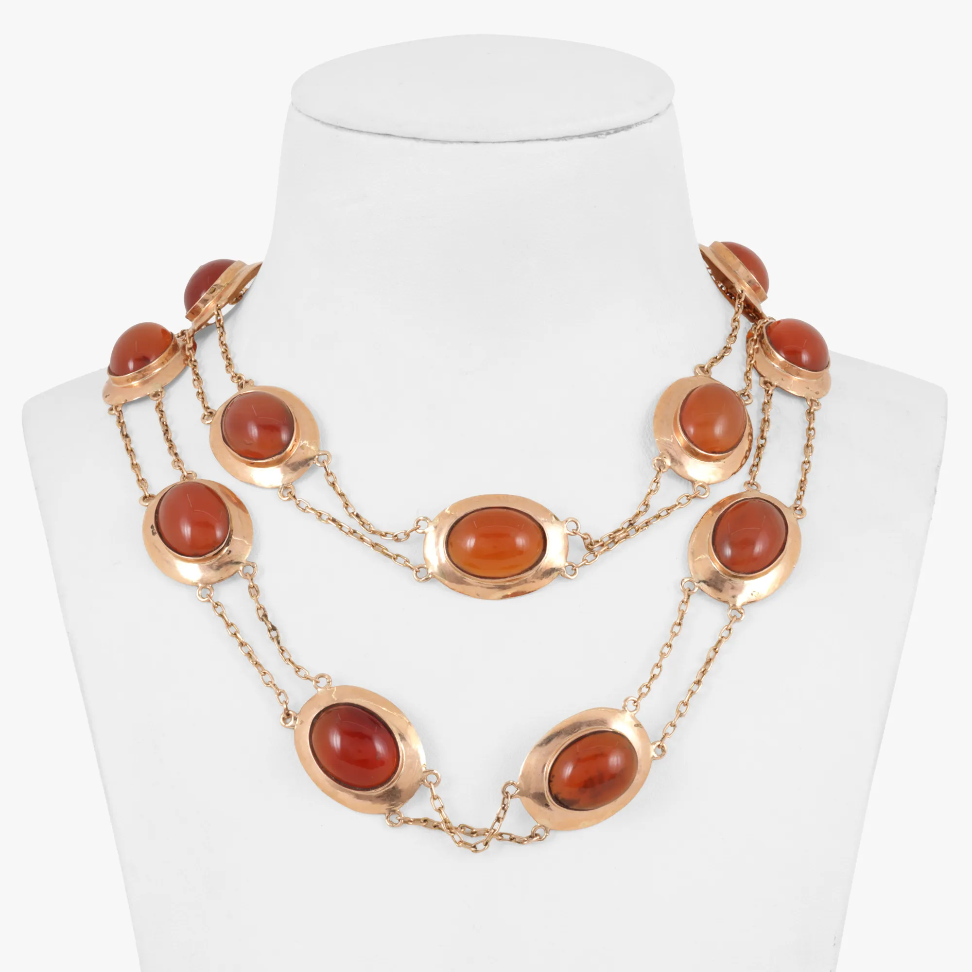 Red gold necklace, decorated with carnelian, from the collection of Gabriela Drâmbă, the former wife of Emperor Bokassa I