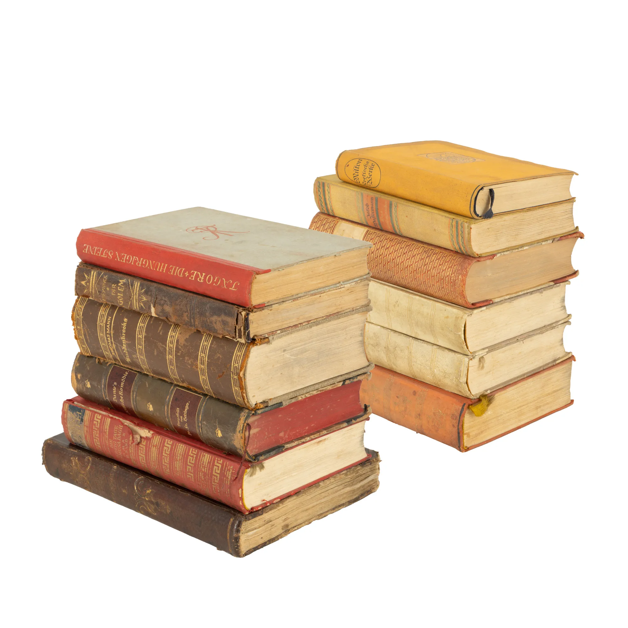Lot format din ”Jost Seyfried: Roman în scrisori și pagini de jurnal” de Cäsar Flaischlen, volumul II, germană, Berlin, 1920, ”Saga familiei Forsyte” de John Galsworthy, volumele I și II, germană, Berlin, perioada interbelică, ”Magellan. Omul și faptele sale” de Stefan Zweig, ediție princeps, germană, Viena, Leipzig, Zurich, 1938, ”Omulețul gâștelor” de Jakob Wassermann, germană, Berlin, perioada interbelică, ”Operele poetice ale lui Milton” traduse de Adolf Bottger, germană, Leipzig, 1869, ”Golemul” de Gustav Meyrink, germană, Berlin, perioada interbelică, ”Pietrele flămânde. Povestiri vechi și noi” de Rabindranath Tagore, germană, Munchen, 1920, ”Buddenbrook: declinul unei familii” de Thomas Mann, germană, Berlin, perioada interbelică, ”Cele patruzeci de zile de pe Musa Dagh” de Franz Werfel, ediție princeps, volumul II, germană,  Berlin, Viena, Leipzig, 1933, ”Divina Comedie a lui Dante Alighieri prezentată conform conținutului și caracterului său esențial” de Franz Hettinger, ediția a II-a, germană, Freiburg, 1889, ”Noul Plutarh, sau portretele și biografiile celor mai faimoși bărbați și femei din toate timpurile și națiunile” de Bajza Jozsef, volumul I, maghiară, Pest, 1846