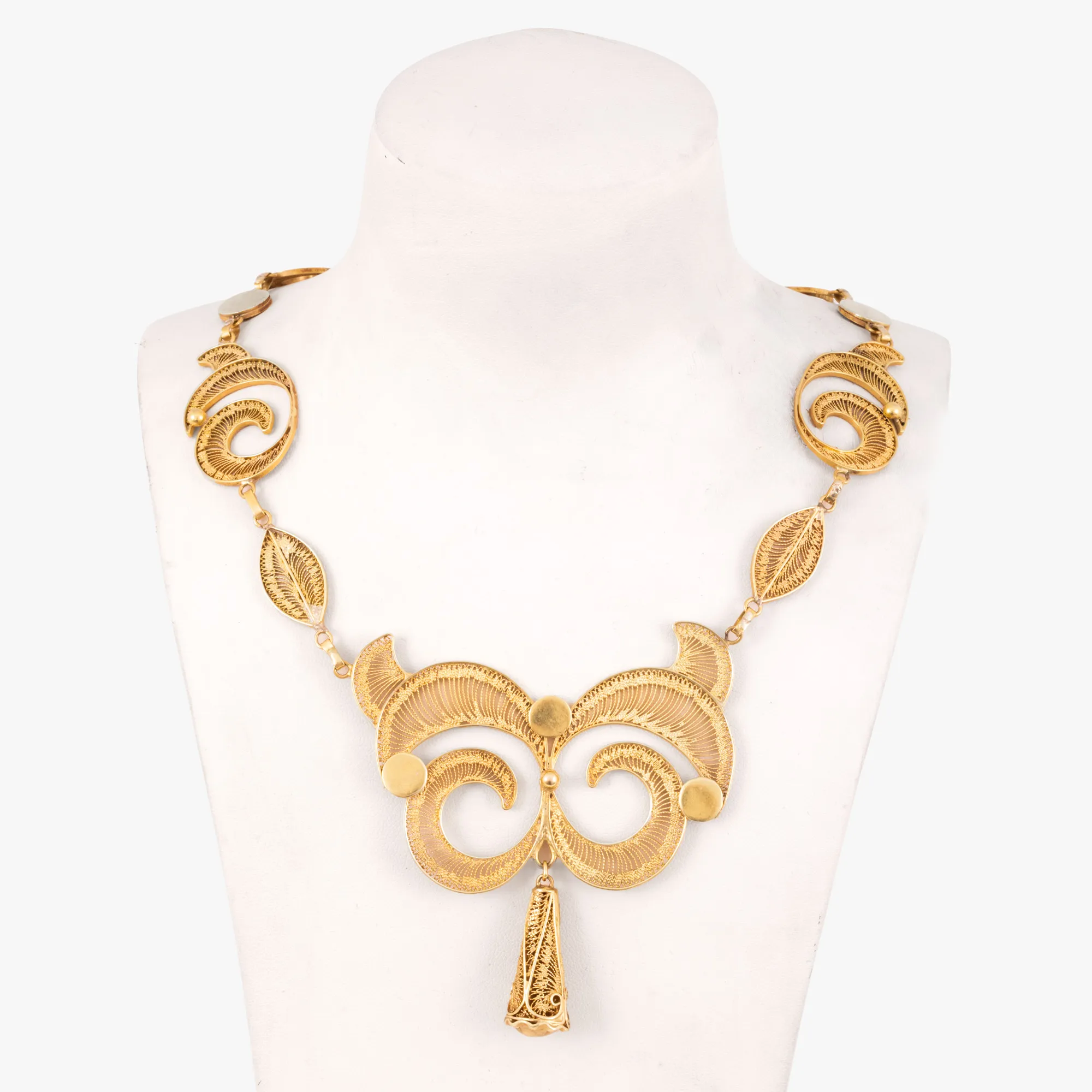 Filigree Gold Necklace and Bracelet Set