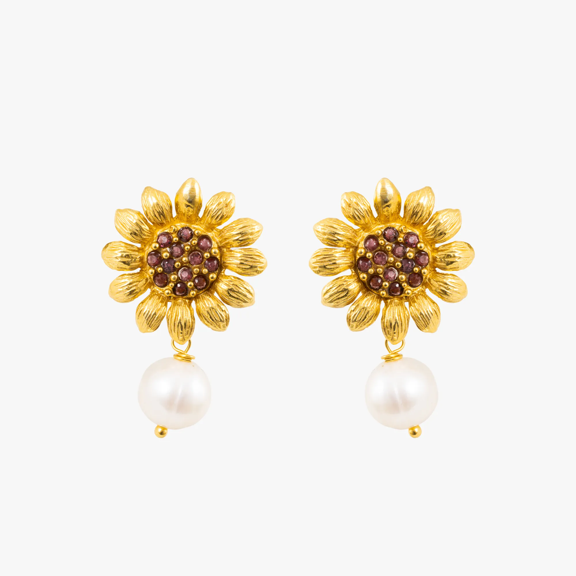"Sunflower" - pereche de cercei din argint aurit, decorați cu perle și rodolite