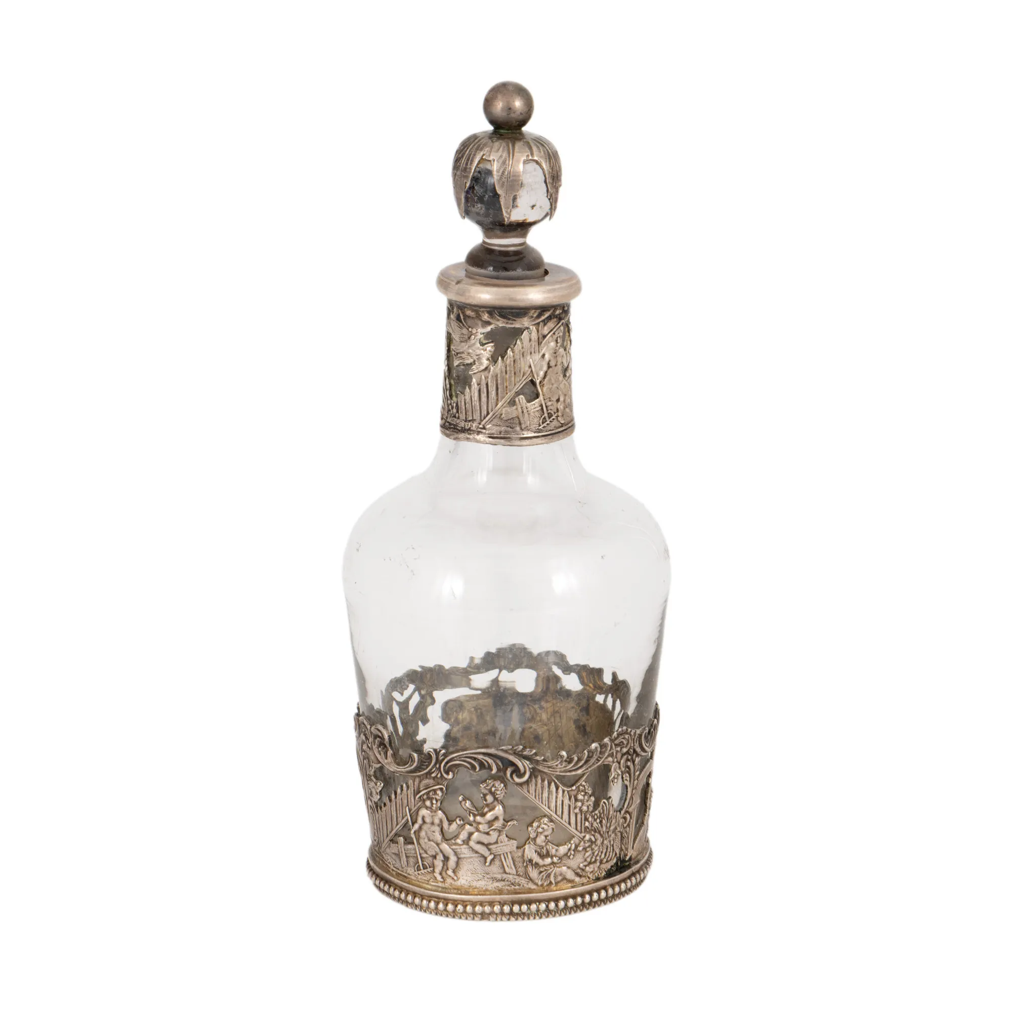 Sticluță din argint și cristal, decorată cu putti
