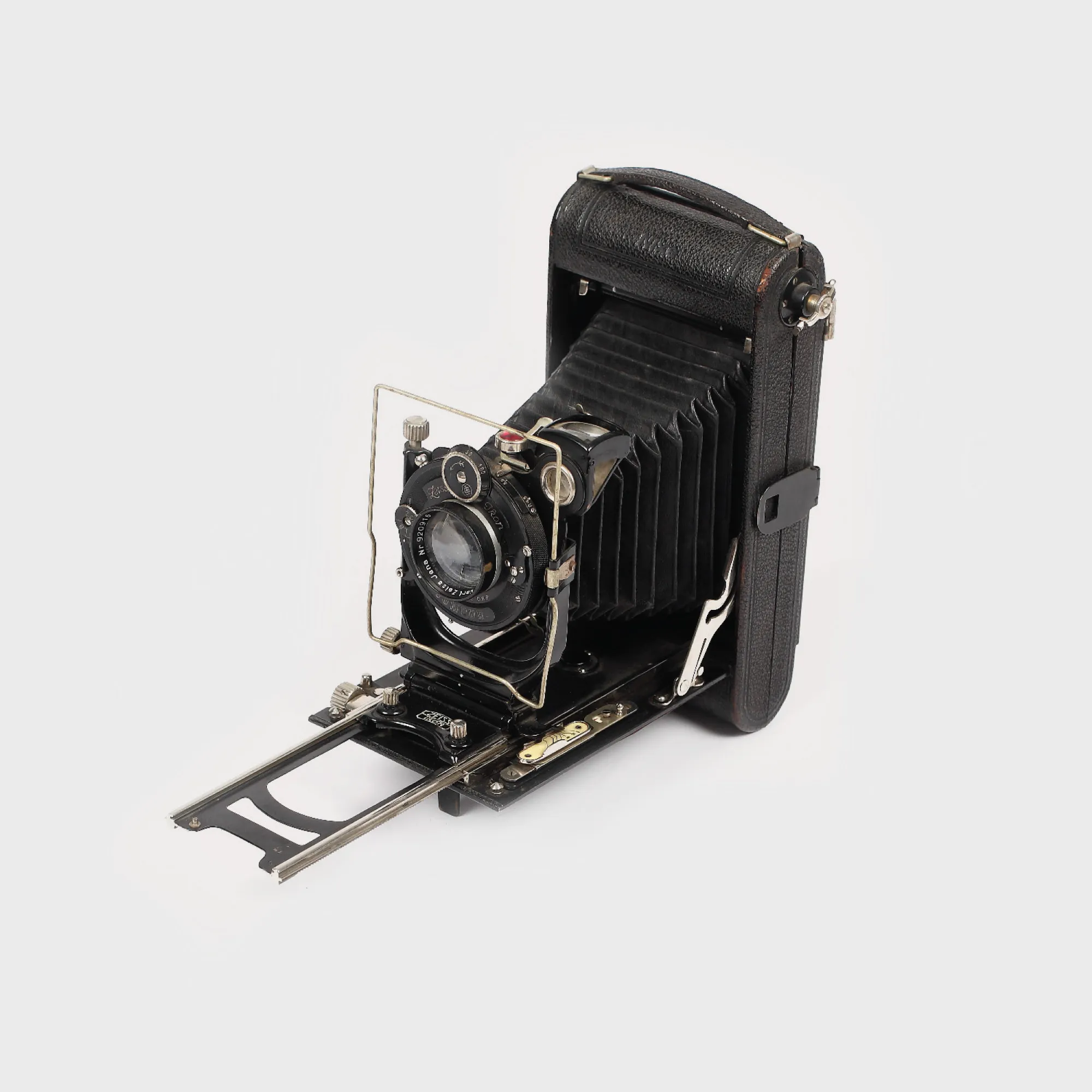 Aparat de fotografiat Zeiss Ikon, în etui original de piele, 1926