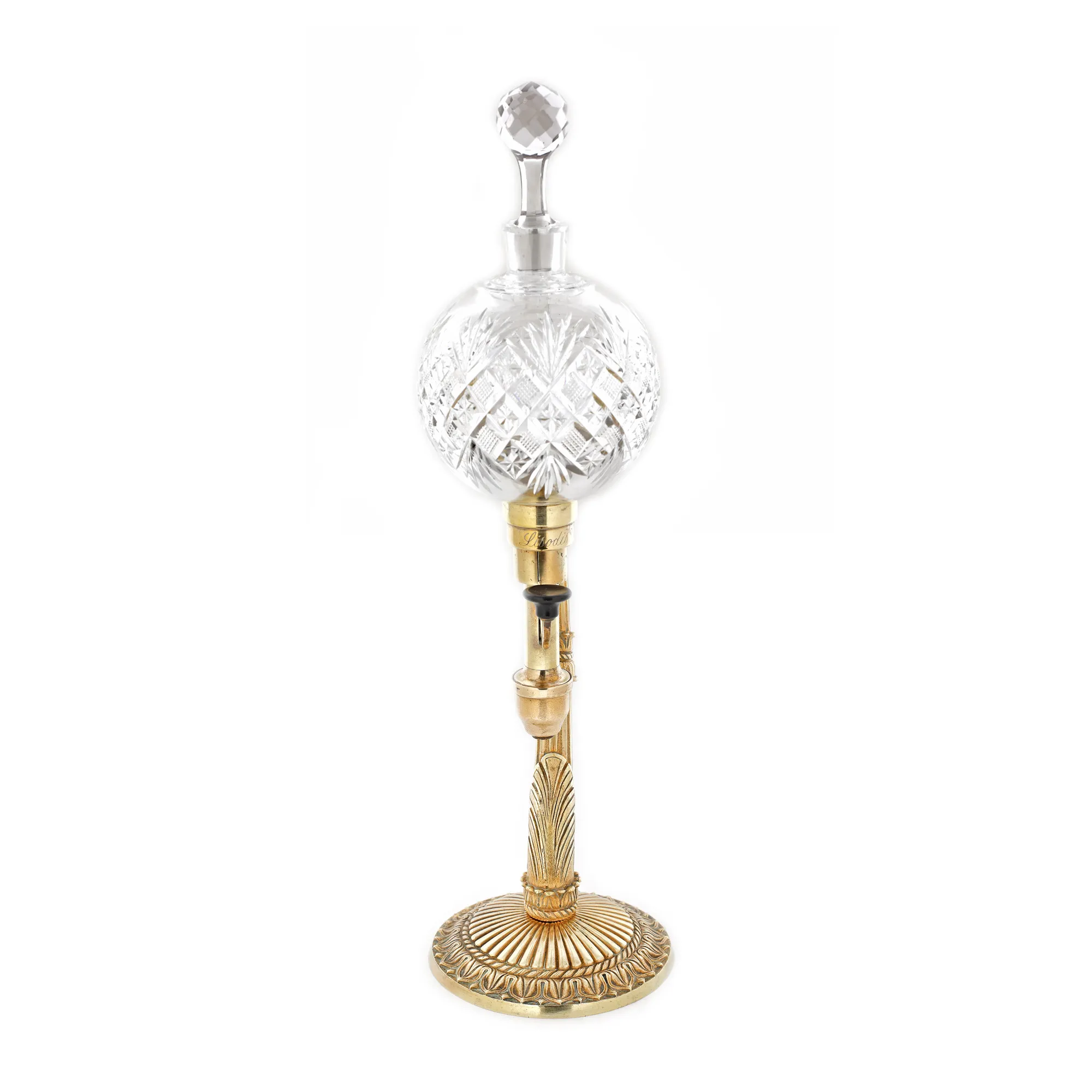 "Swan" - Baccarat decorative piece, for liquid soap, with patented Lisodis mechanism, manufactured in the famous Mermod FrÃ¨res, made of bevelled engraved crystal, Ã©toile motif, on dorÃ© bronze support, approx. 1910