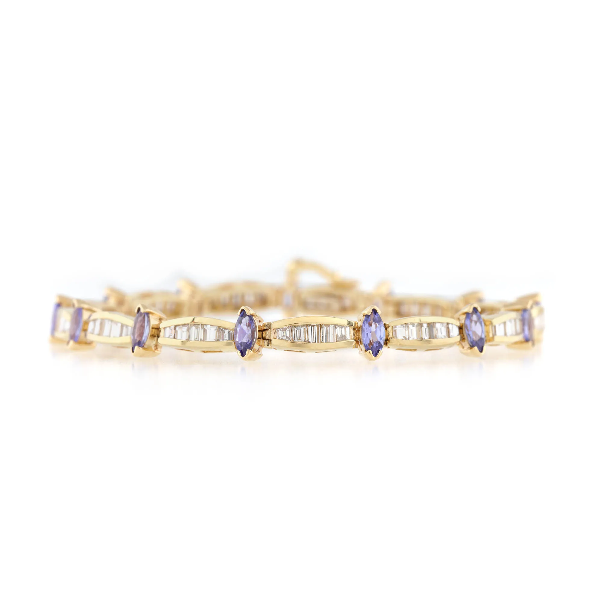Brățară din aur, decorată cu diamante și tanzanite